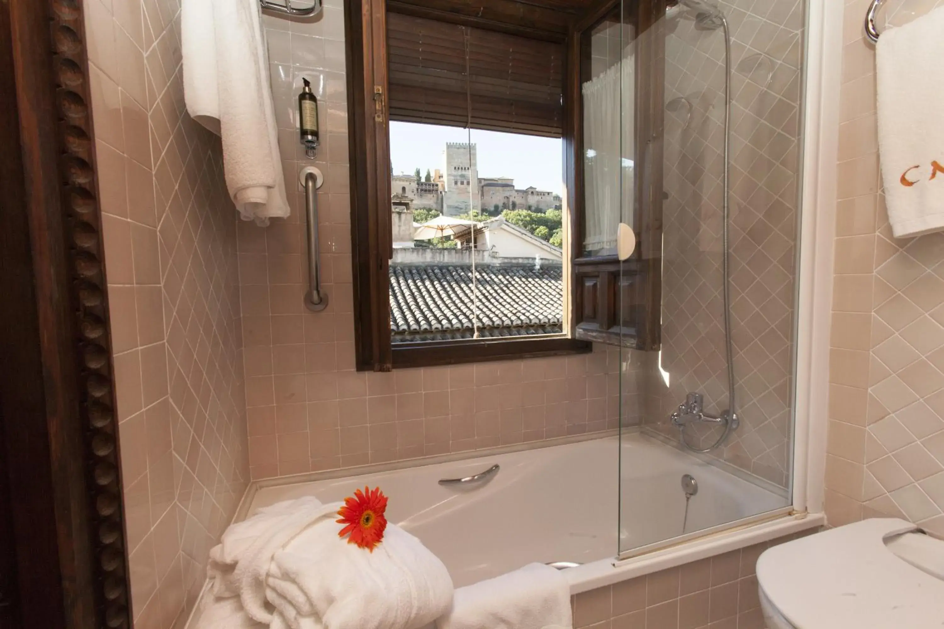 Bathroom in Hotel Casa Morisca