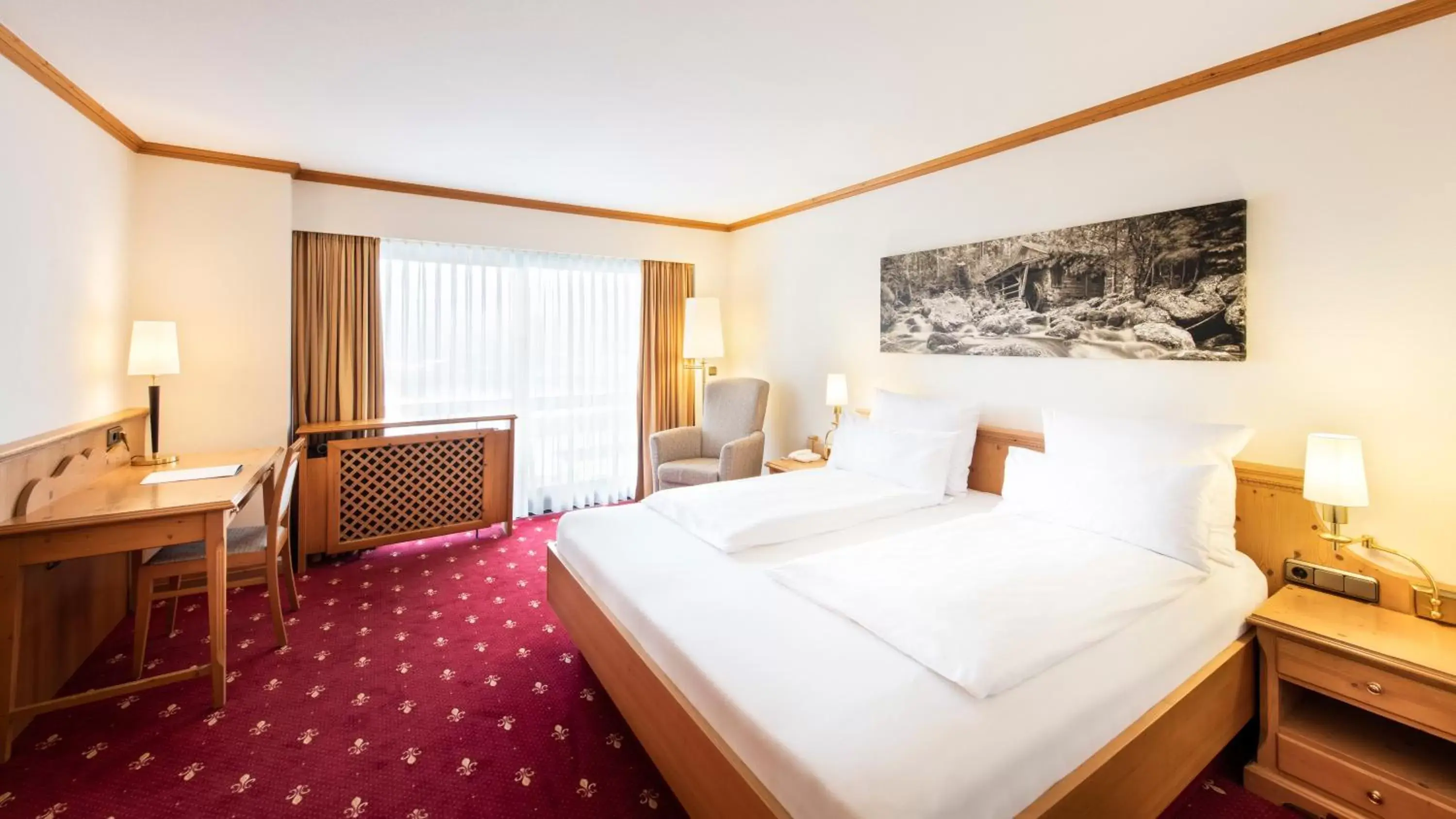 Bed in Hotel Sonnenhof Lam