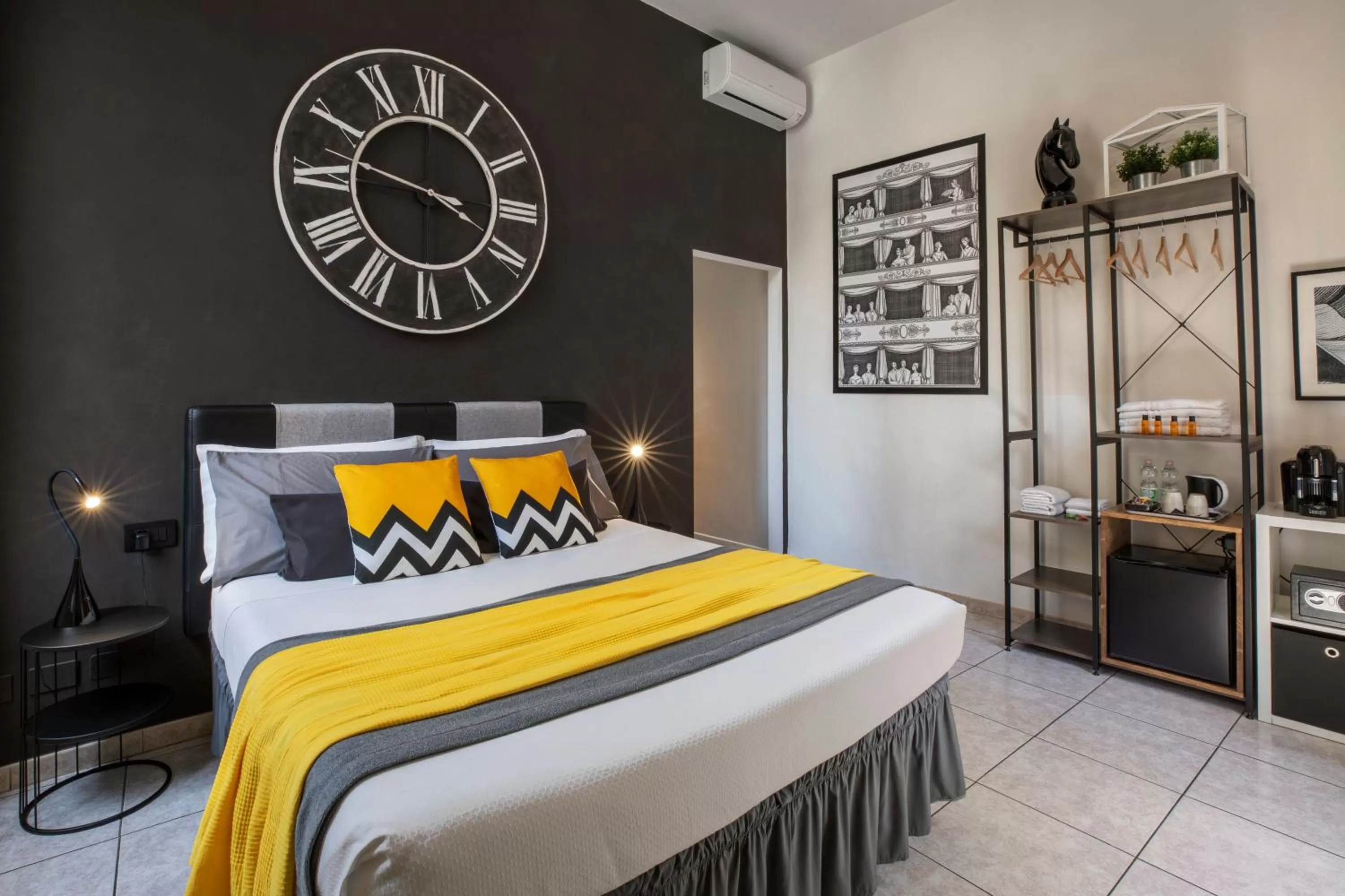 Bed in 3B Firenze Centro