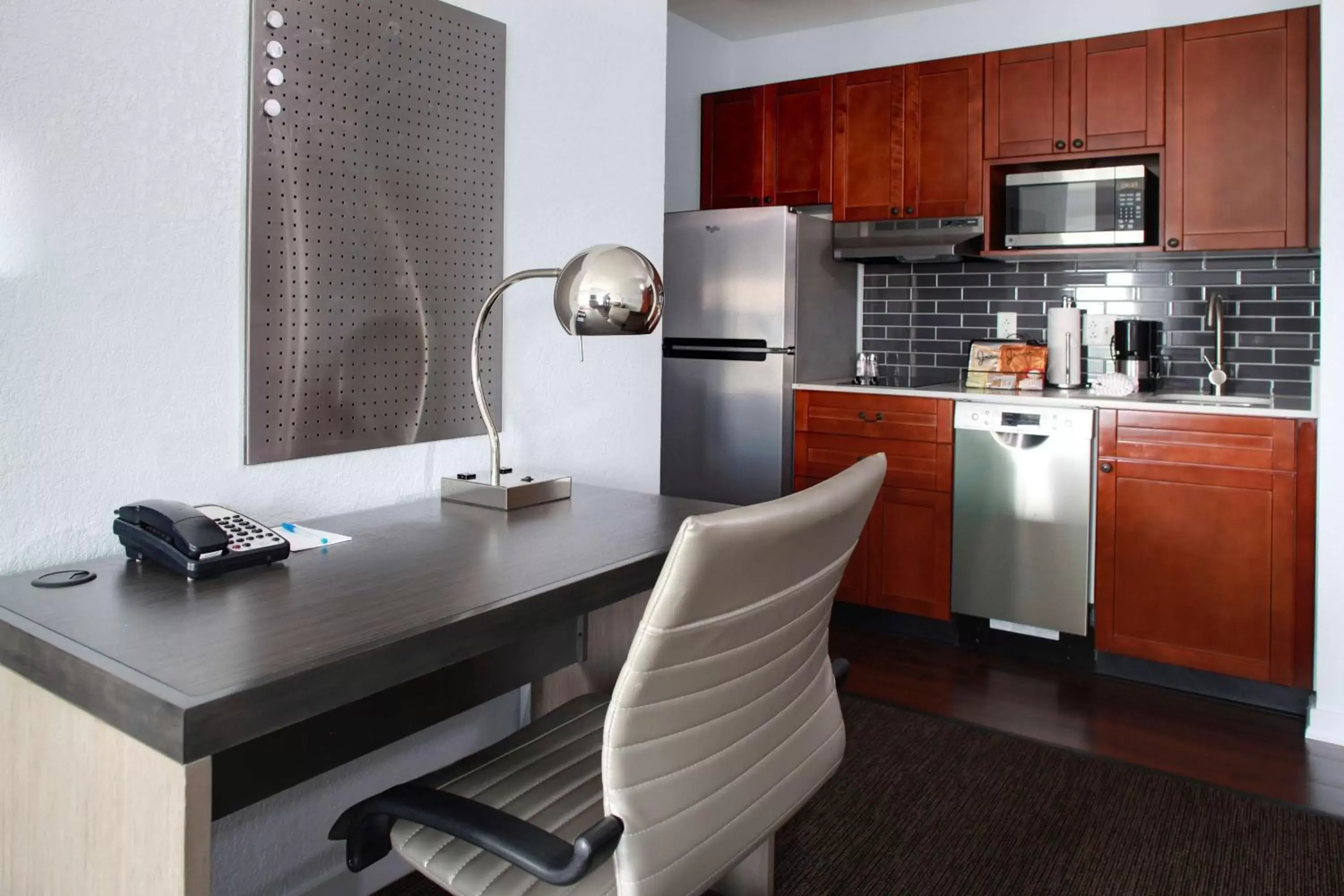 Kitchen or kitchenette, Kitchen/Kitchenette in Hyatt House Parsippany Whippany