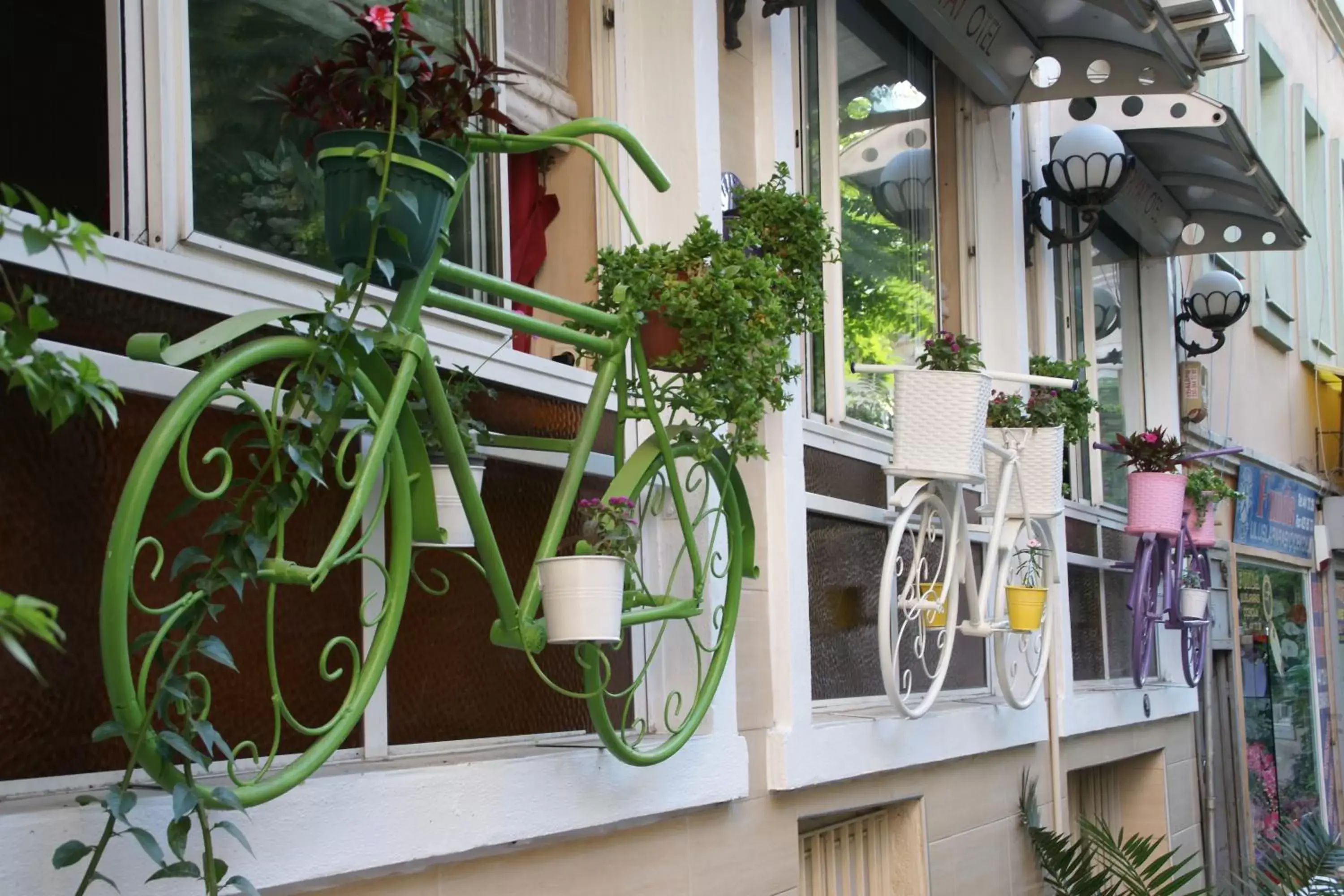 Facade/entrance in Olimpiyat Hotel Izmir Facade/entrance in Olimpiyat Hotel Izmir