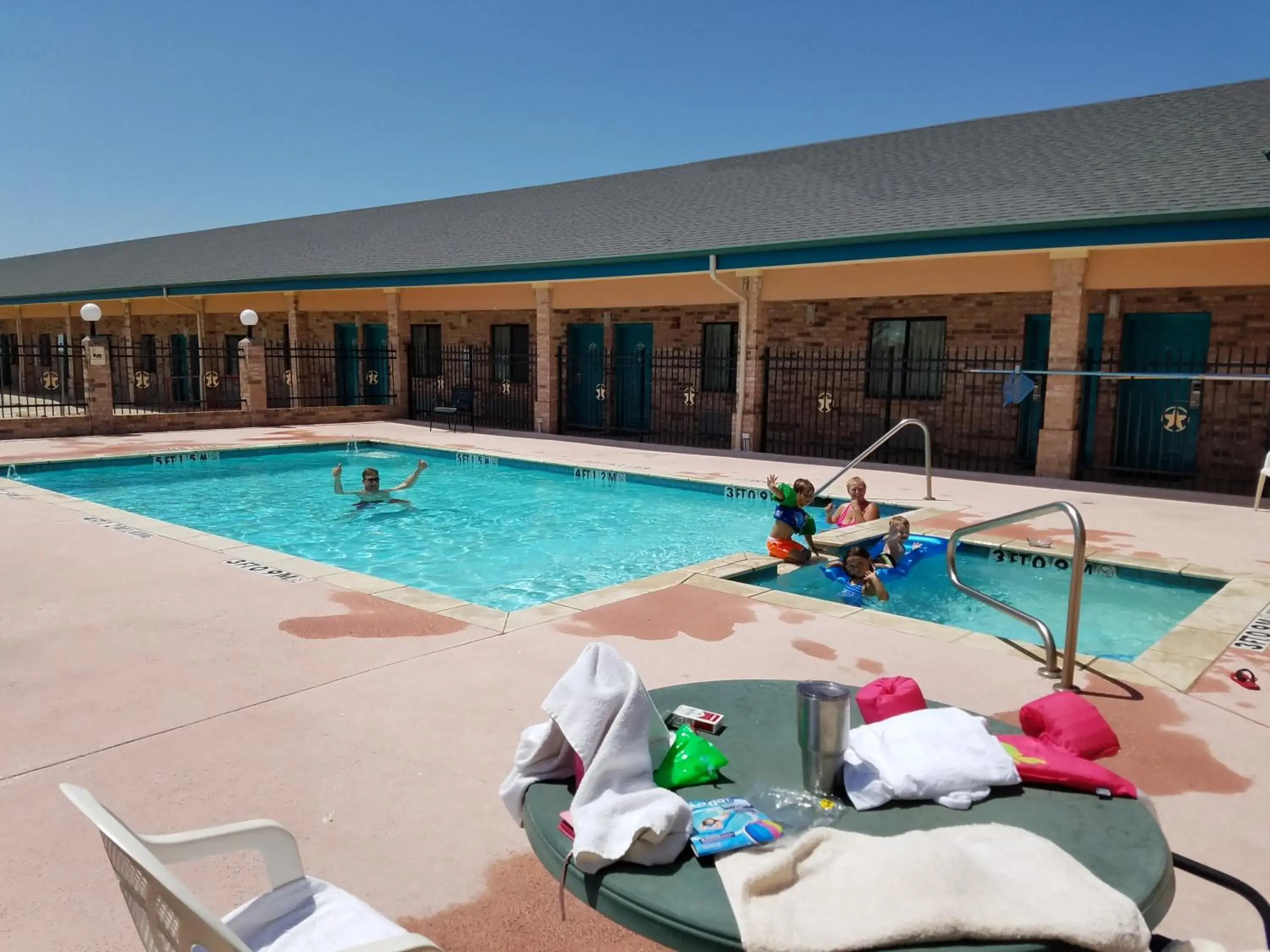 Swimming Pool in Quality One Motel