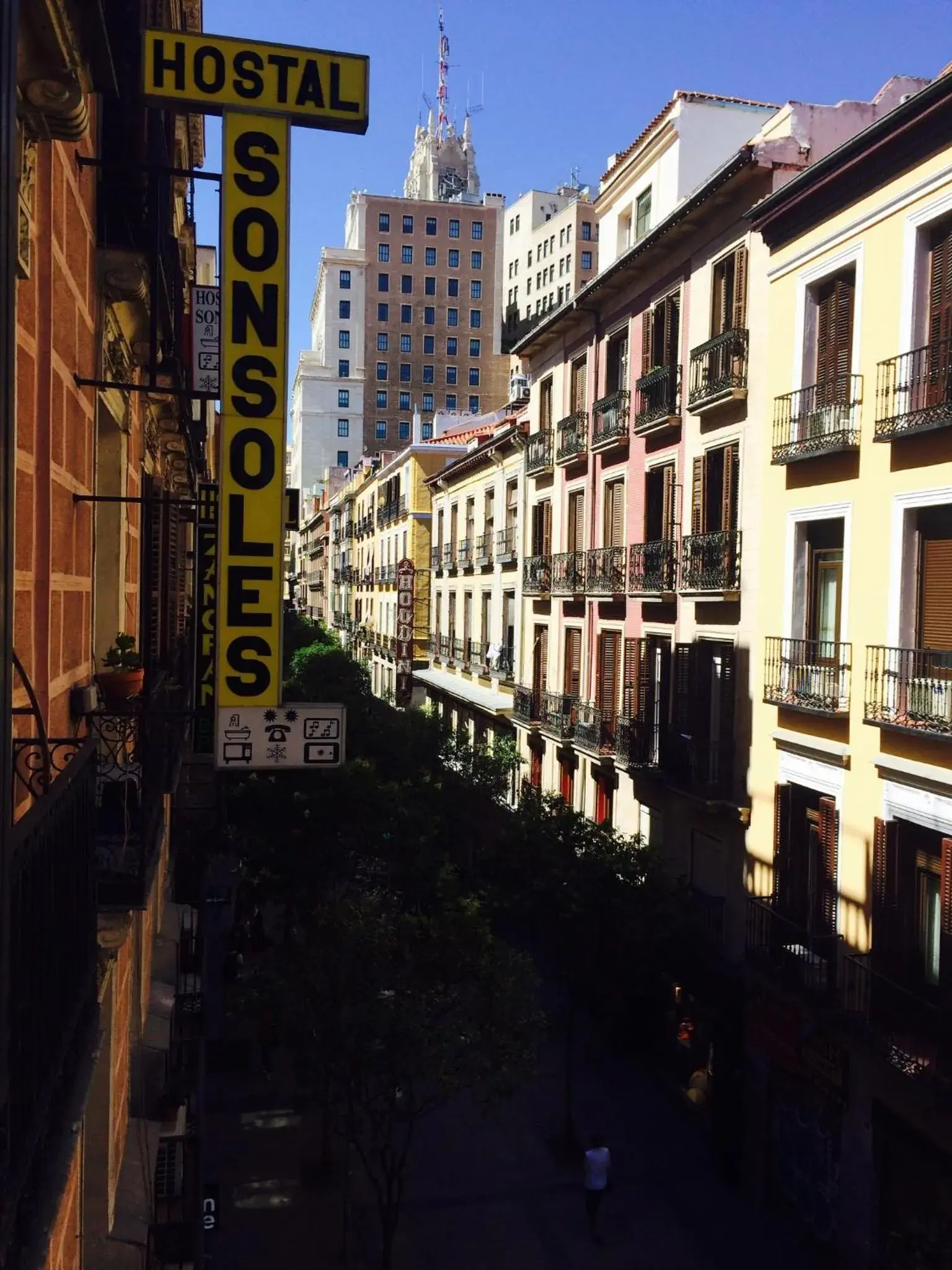 Facade/entrance, Neighborhood in Hostal Sonsoles Madrid-Centro