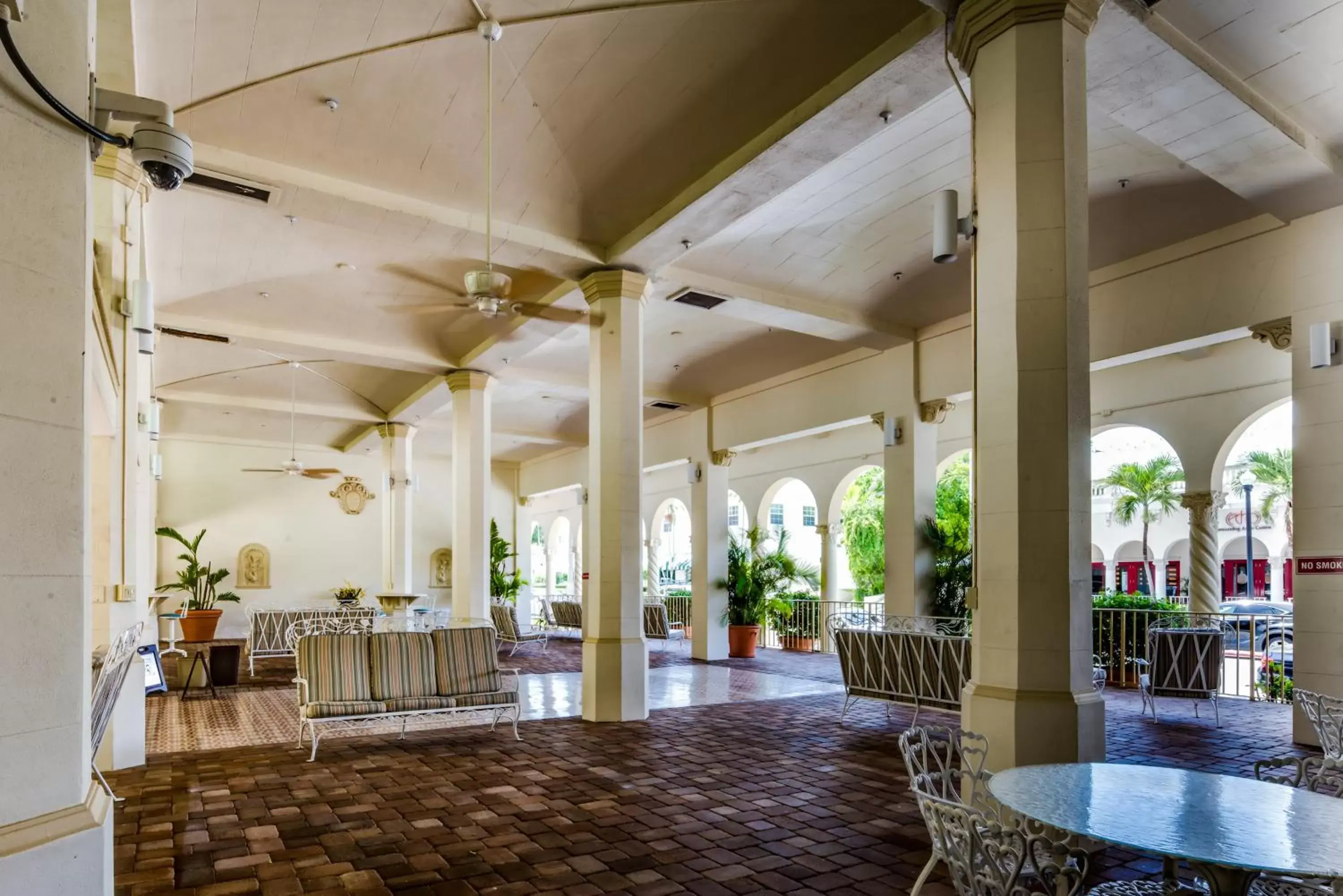 Patio in Tropicals of Palm Beach