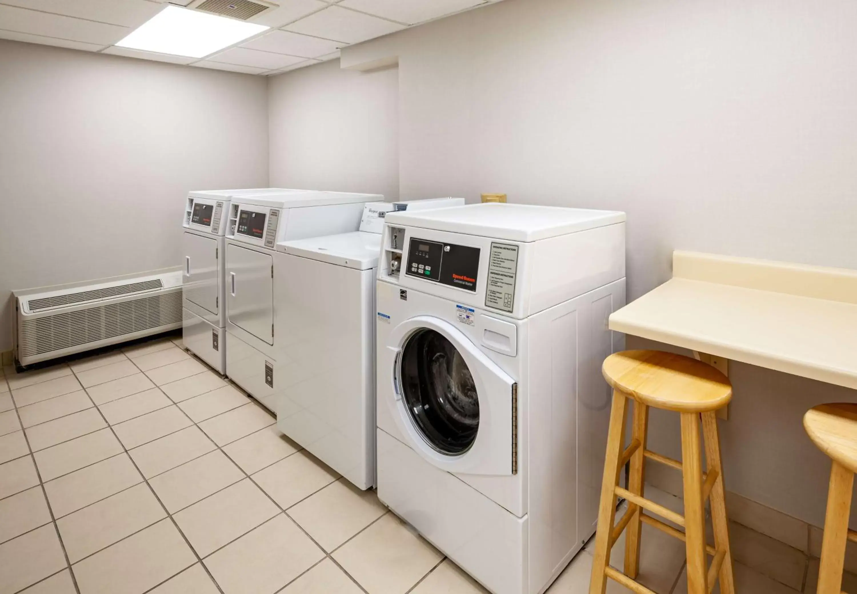 Property building, Kitchen/Kitchenette in Homewood Suites by Hilton Gainesville