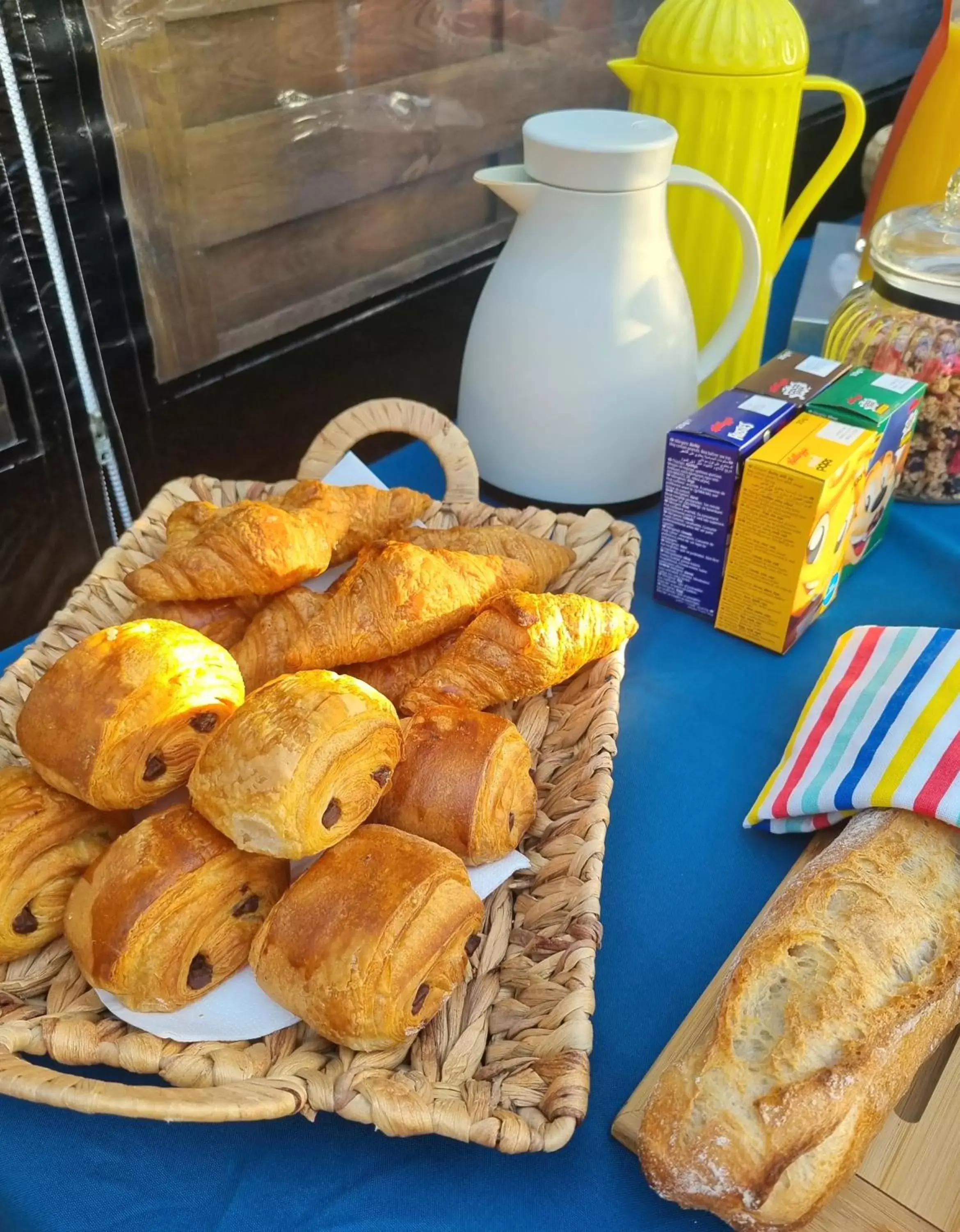 Breakfast in Hotel La Roseraie