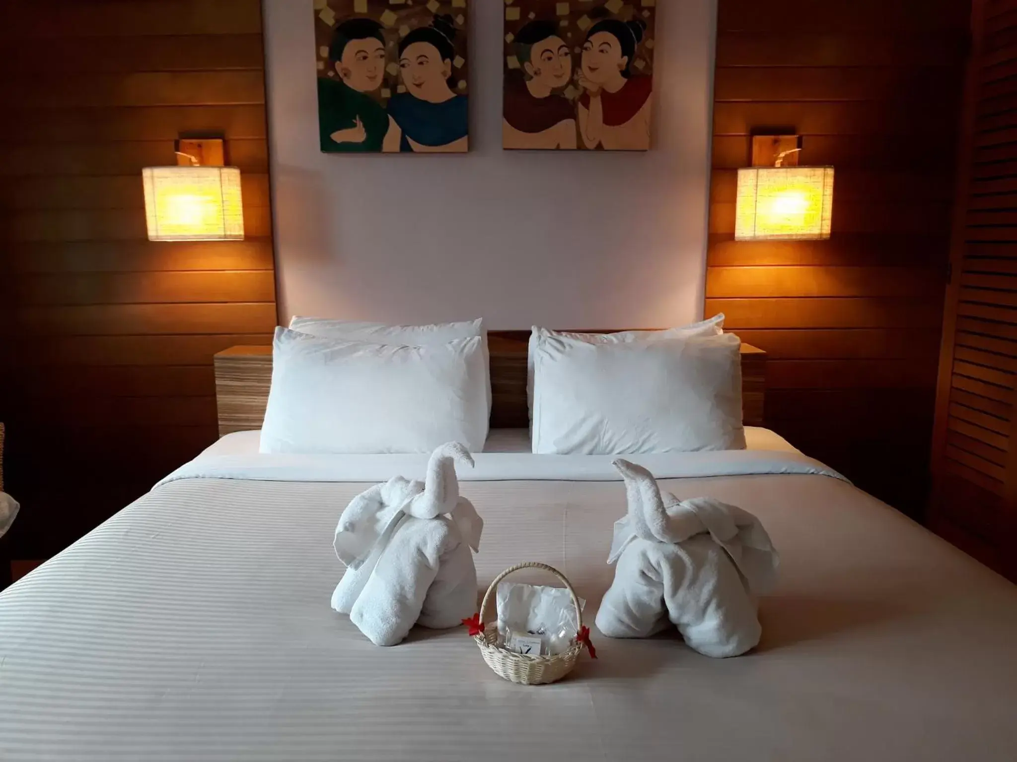 Bed in Vieng Mantra Hotel