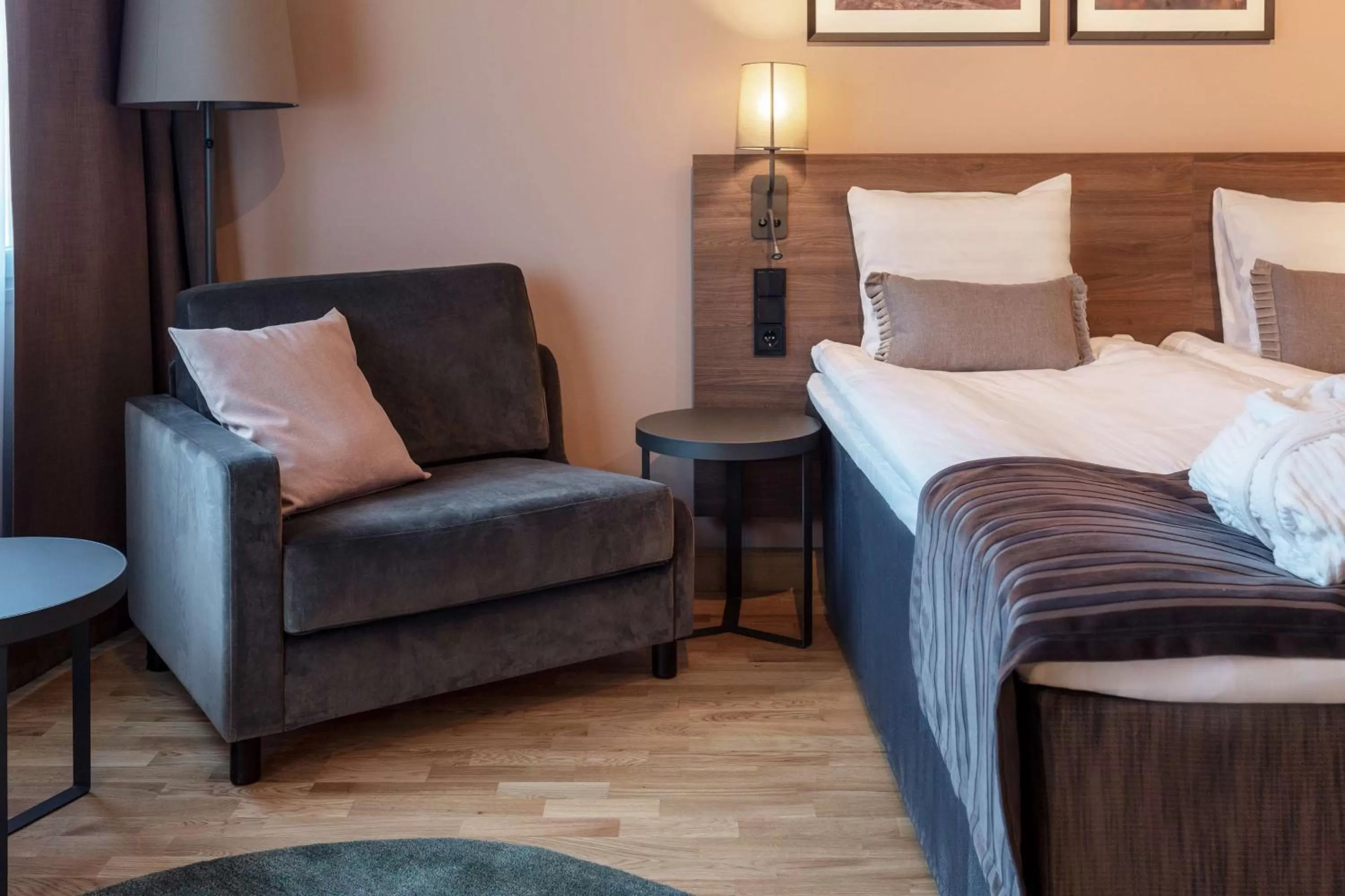 Photo of the whole room, Bed in Scandic Helsinki Airport