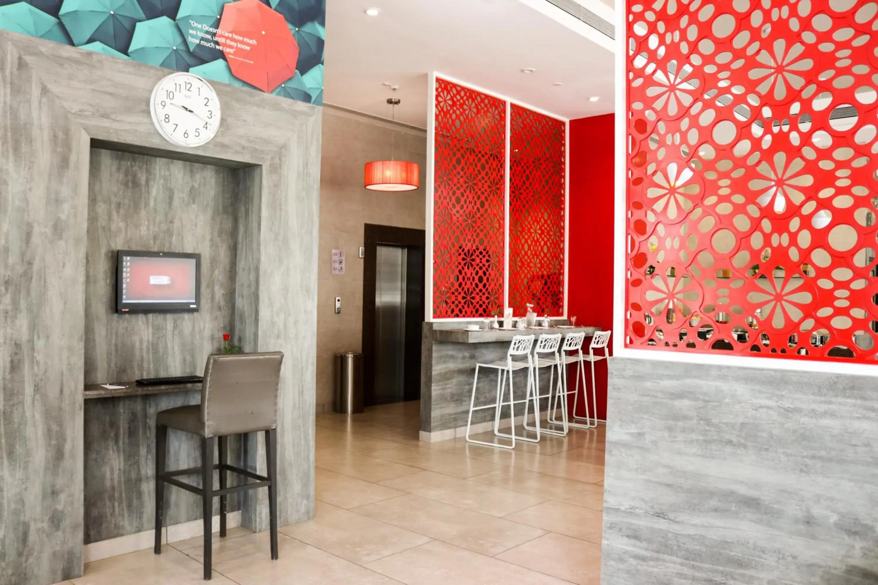 Lobby or reception, Dining Area in 7 Apple Hotel, Vadodara