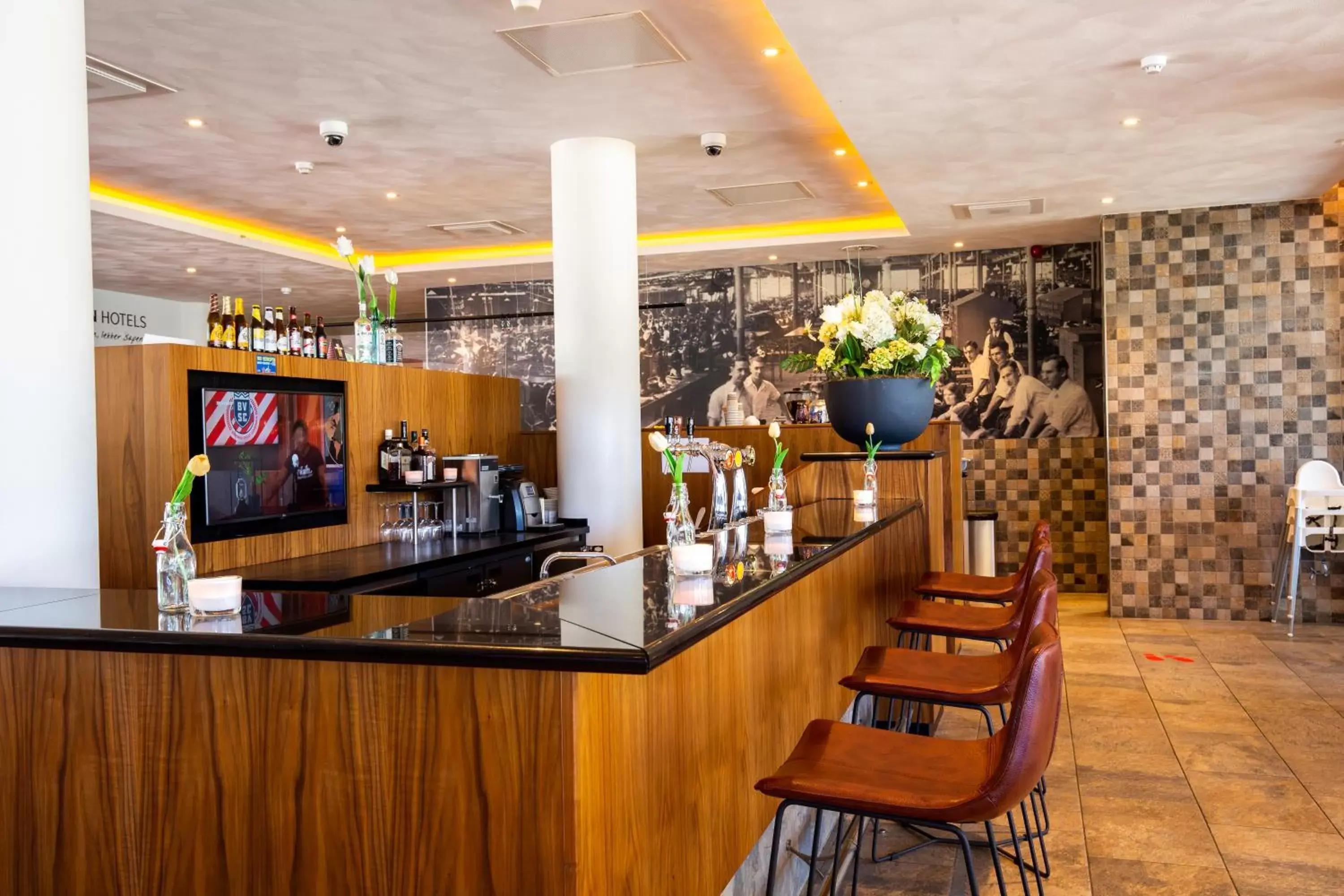 Lounge or bar in Bastion Hotel Tilburg