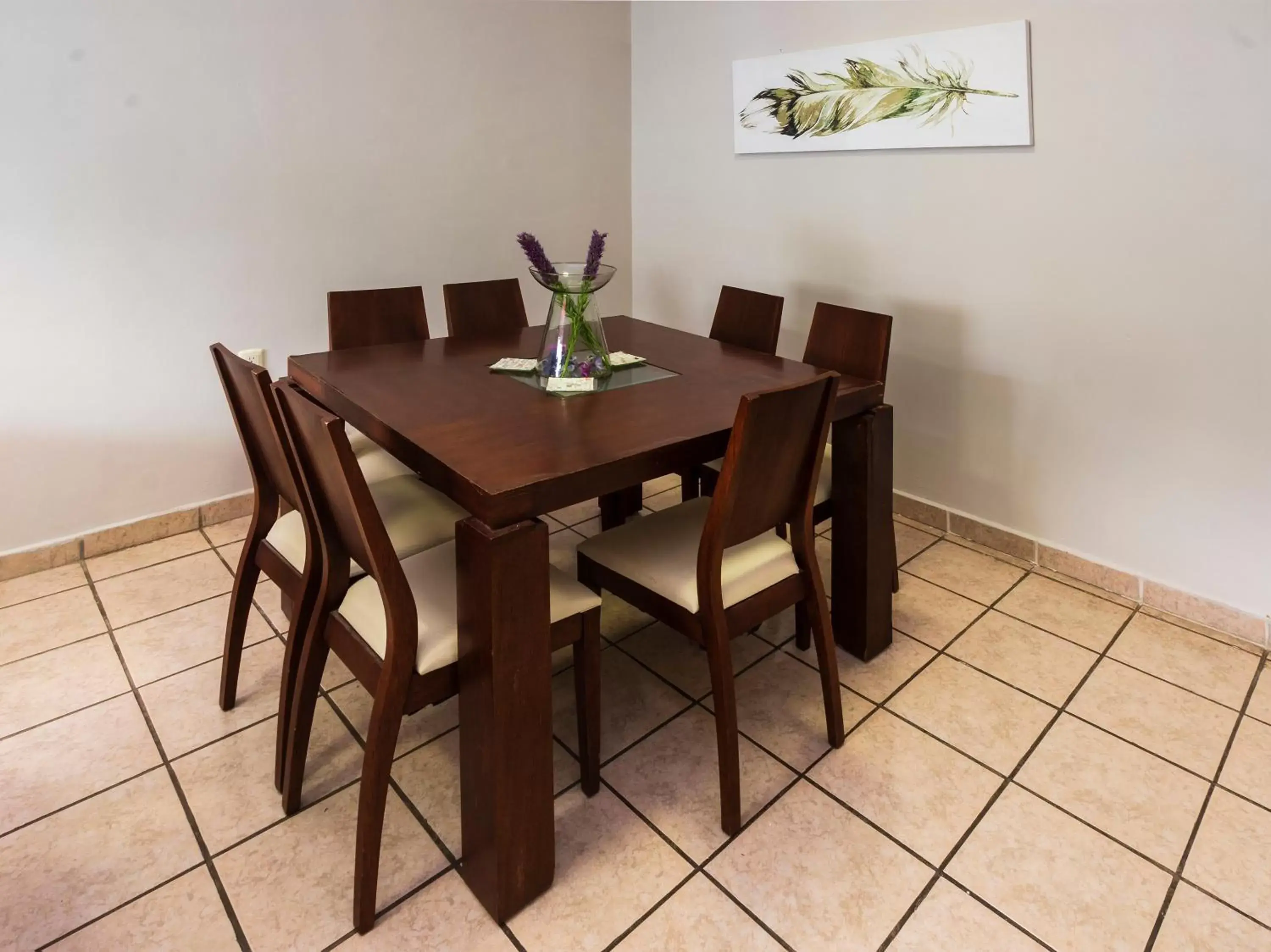 Dining Area in Boca Inn Hotel & Suites