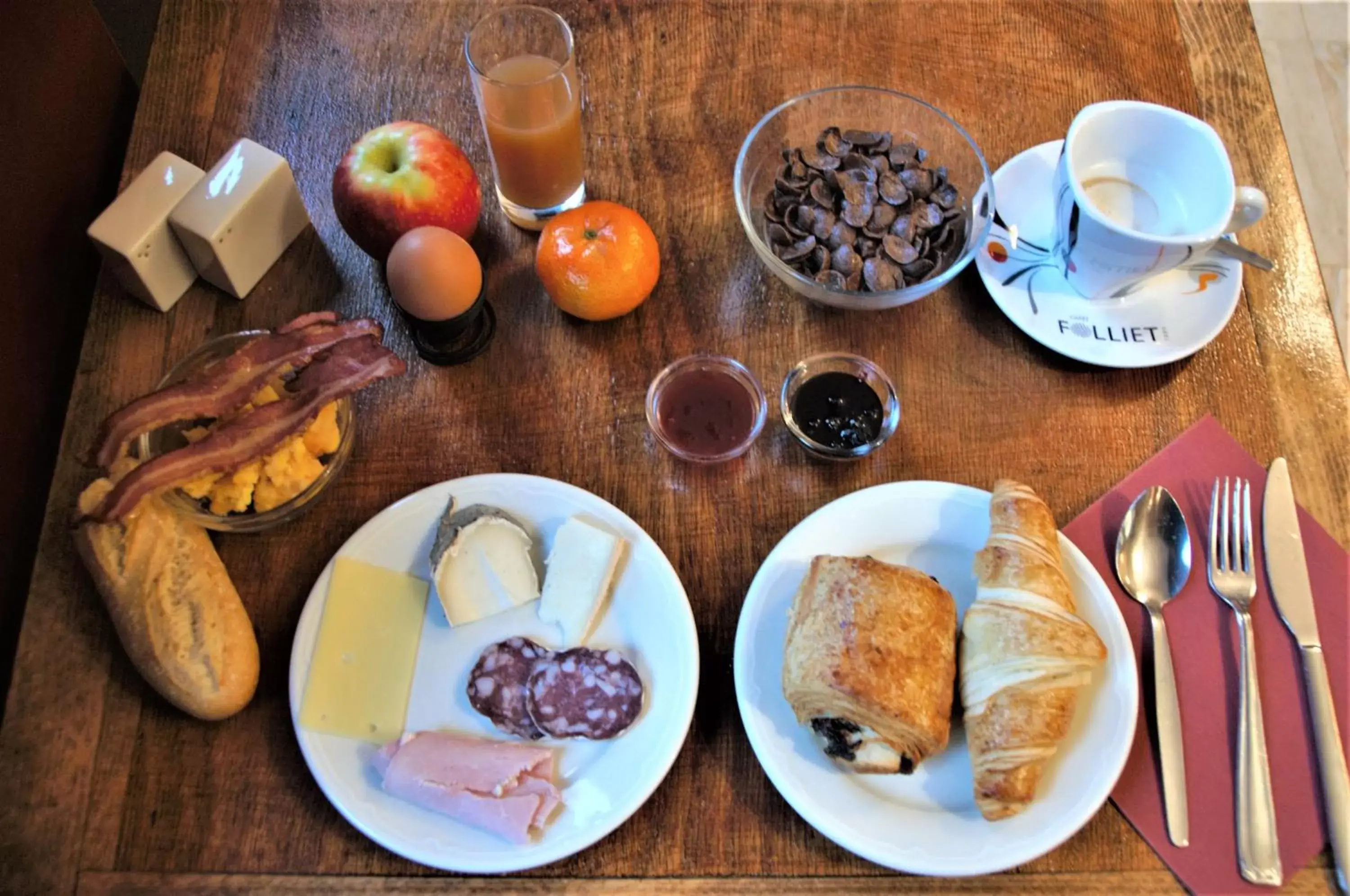 Breakfast in The Originals City, Hôtel Bristol, Le Puy-en-Velay (Inter-Hotel)