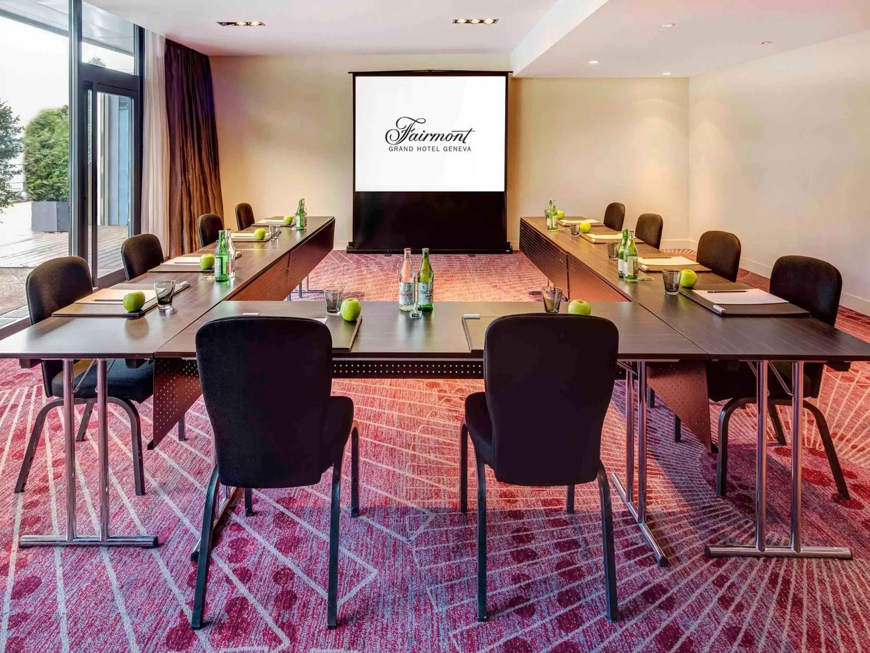 Business facilities in Fairmont Grand Hotel Geneva