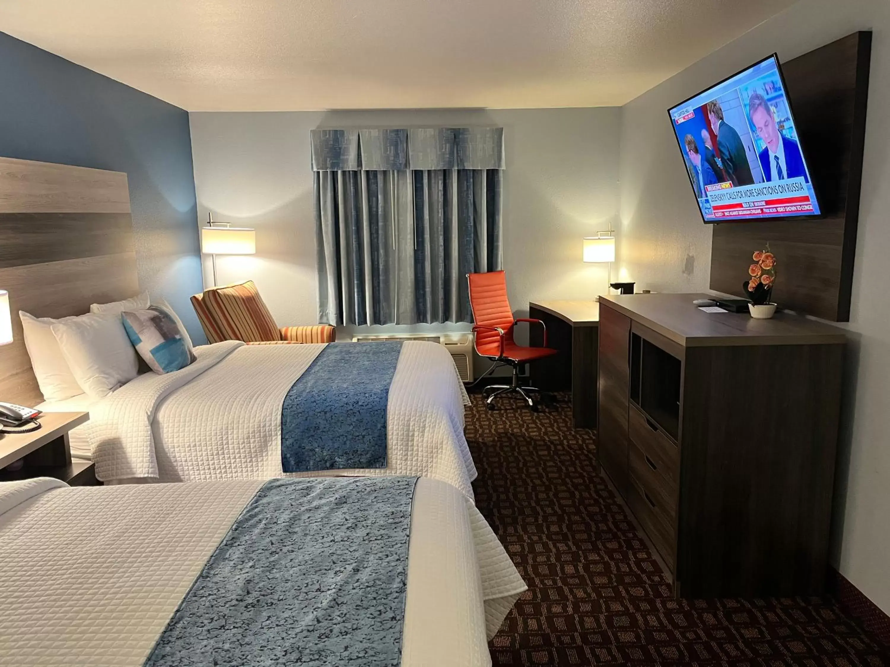View (from property/room), Bed in Garnett Hotel & RV Park View (from property/room), Bed in Garnett Hotel & RV Park