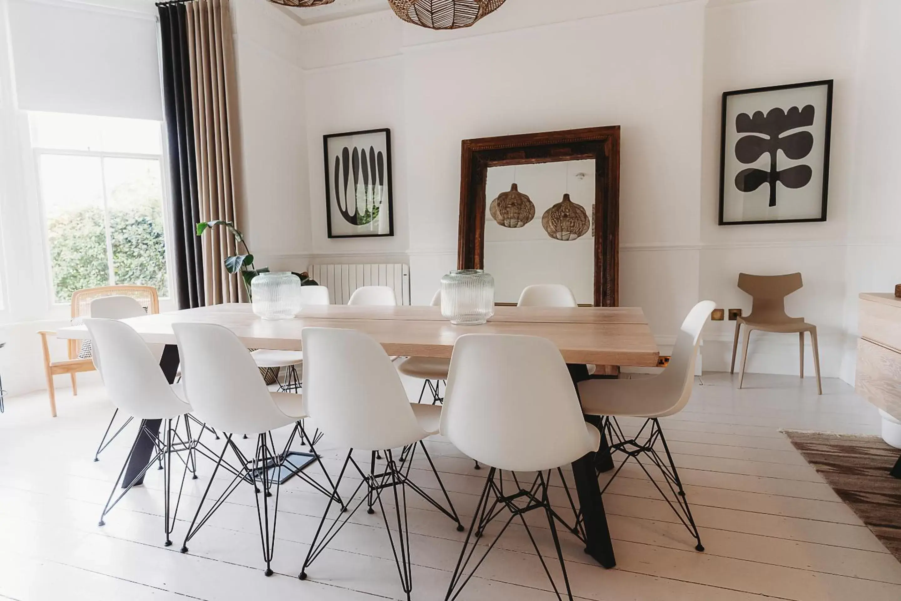 Business facilities, Dining Area in Hotel VARA