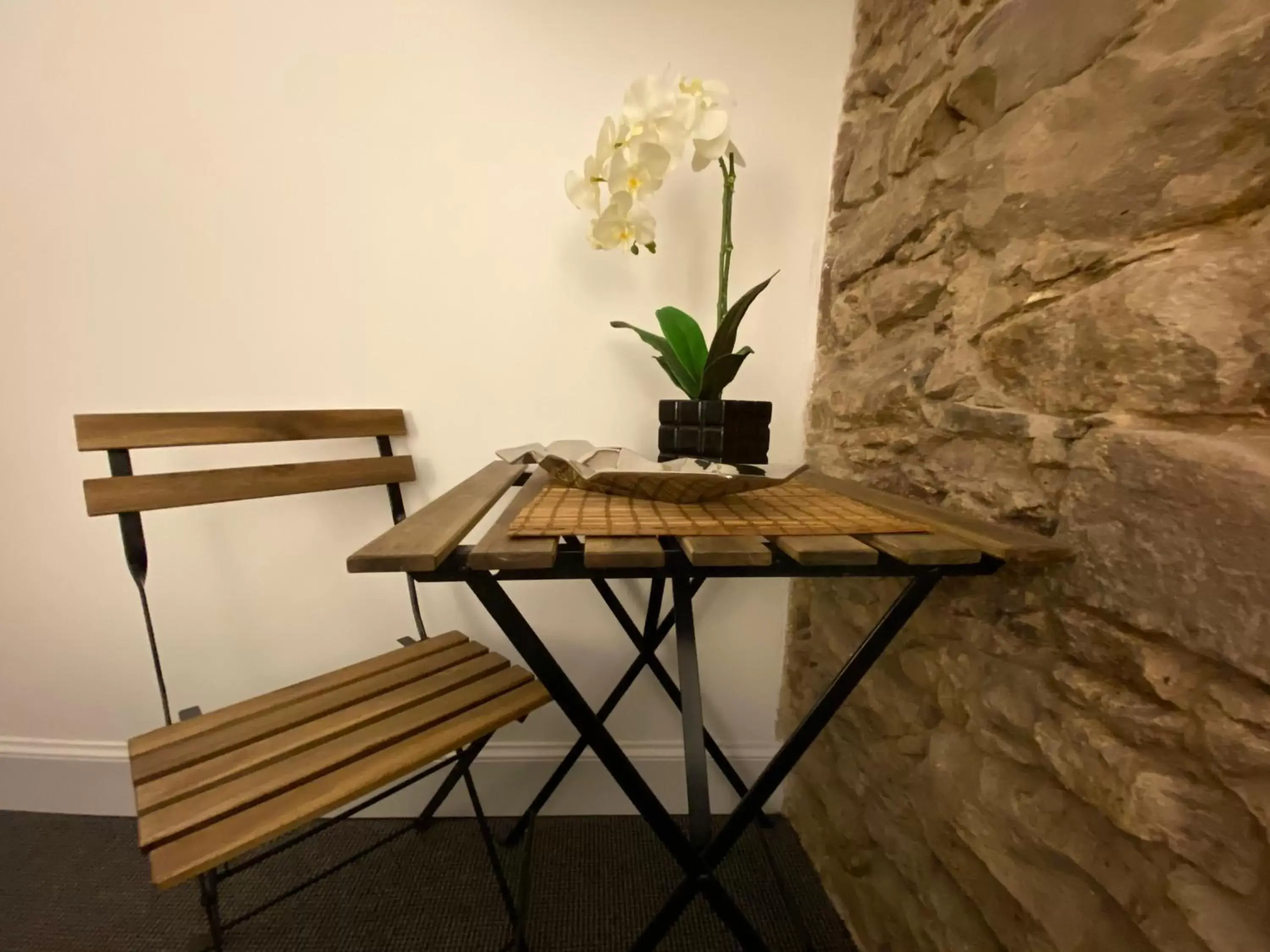 Seating Area in Royal Mile Balconies by the Castle