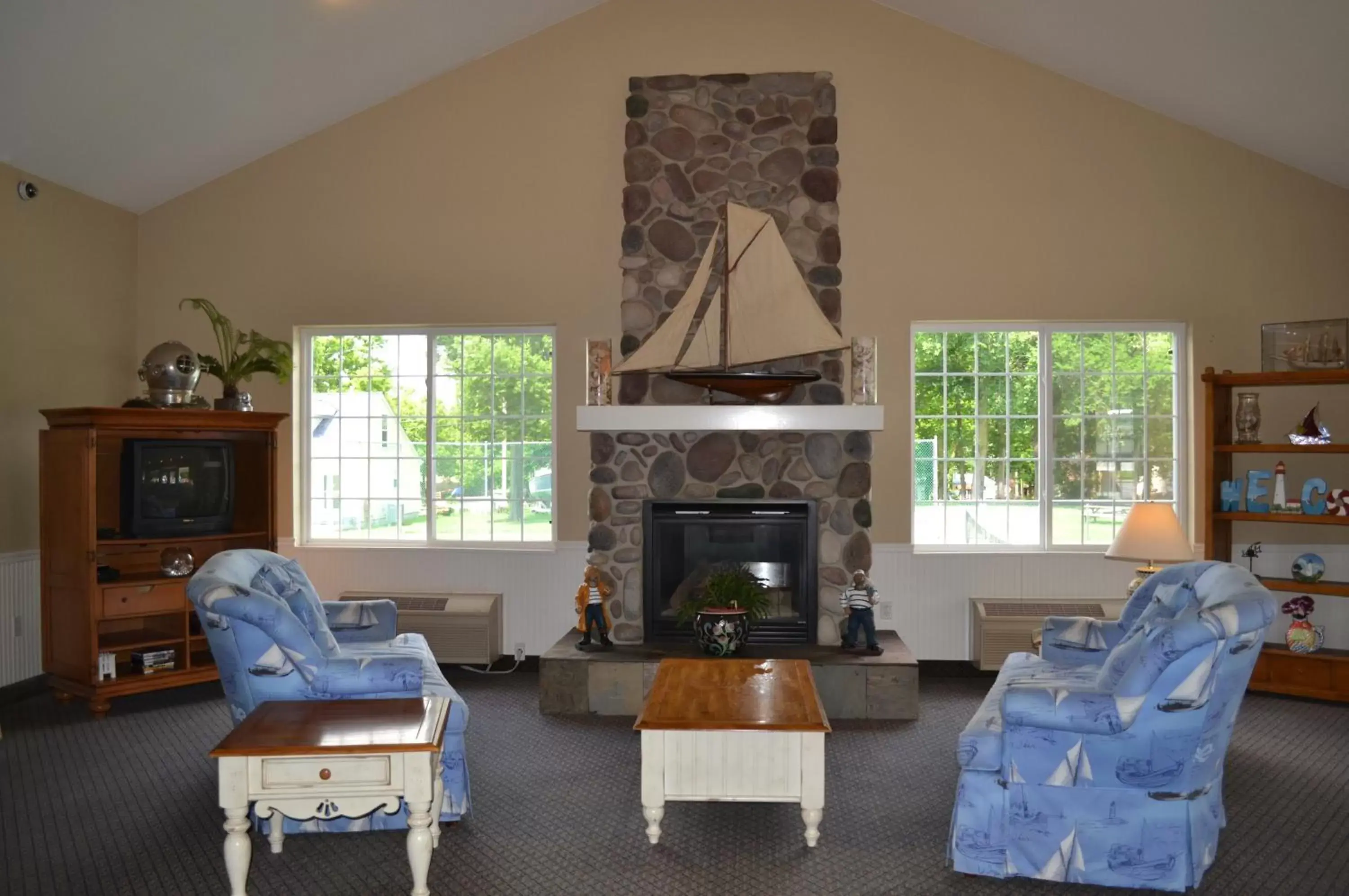 Living room in South Beach Resort Hotel