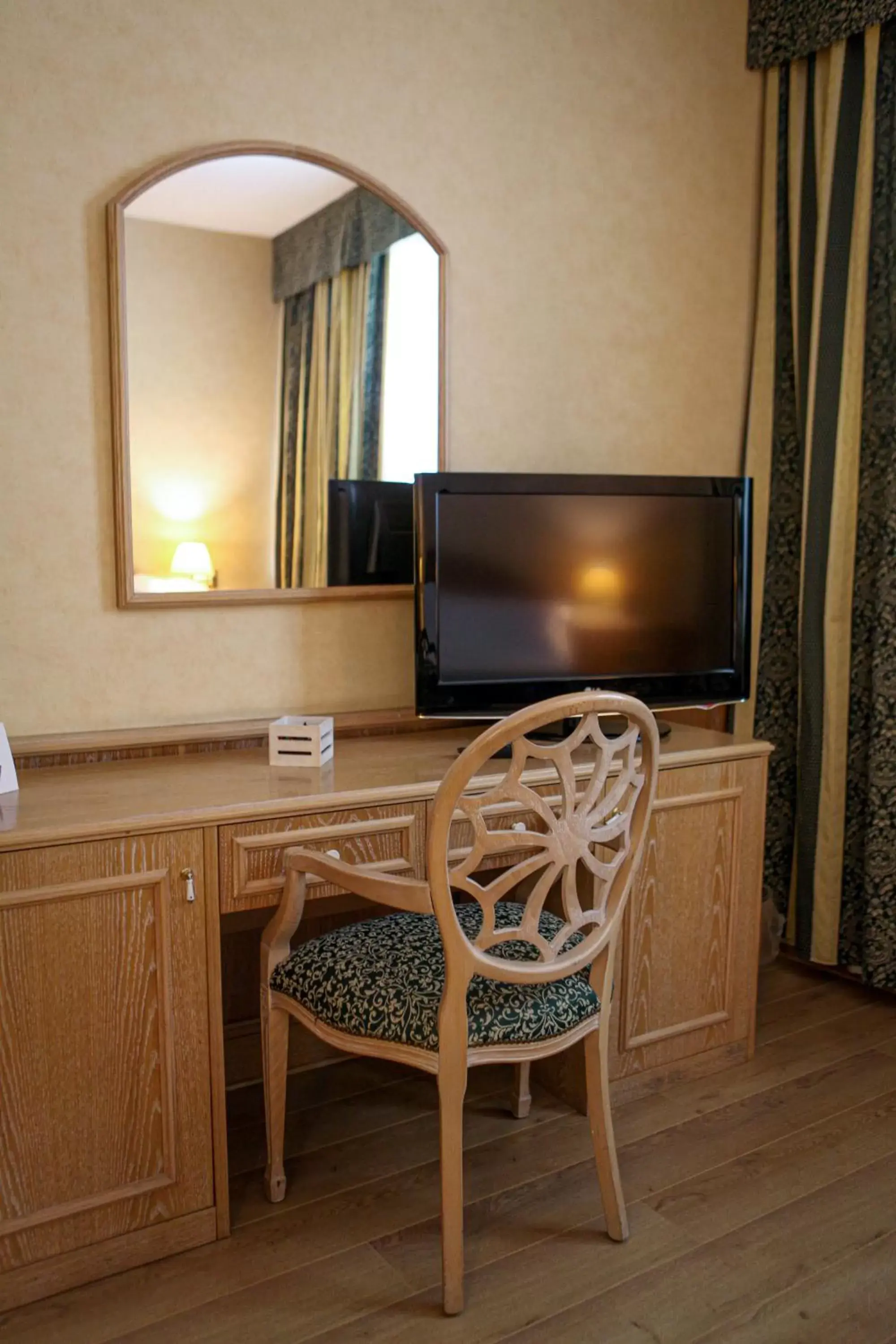 Seating area, TV/Entertainment Center in Hotel I Gigli