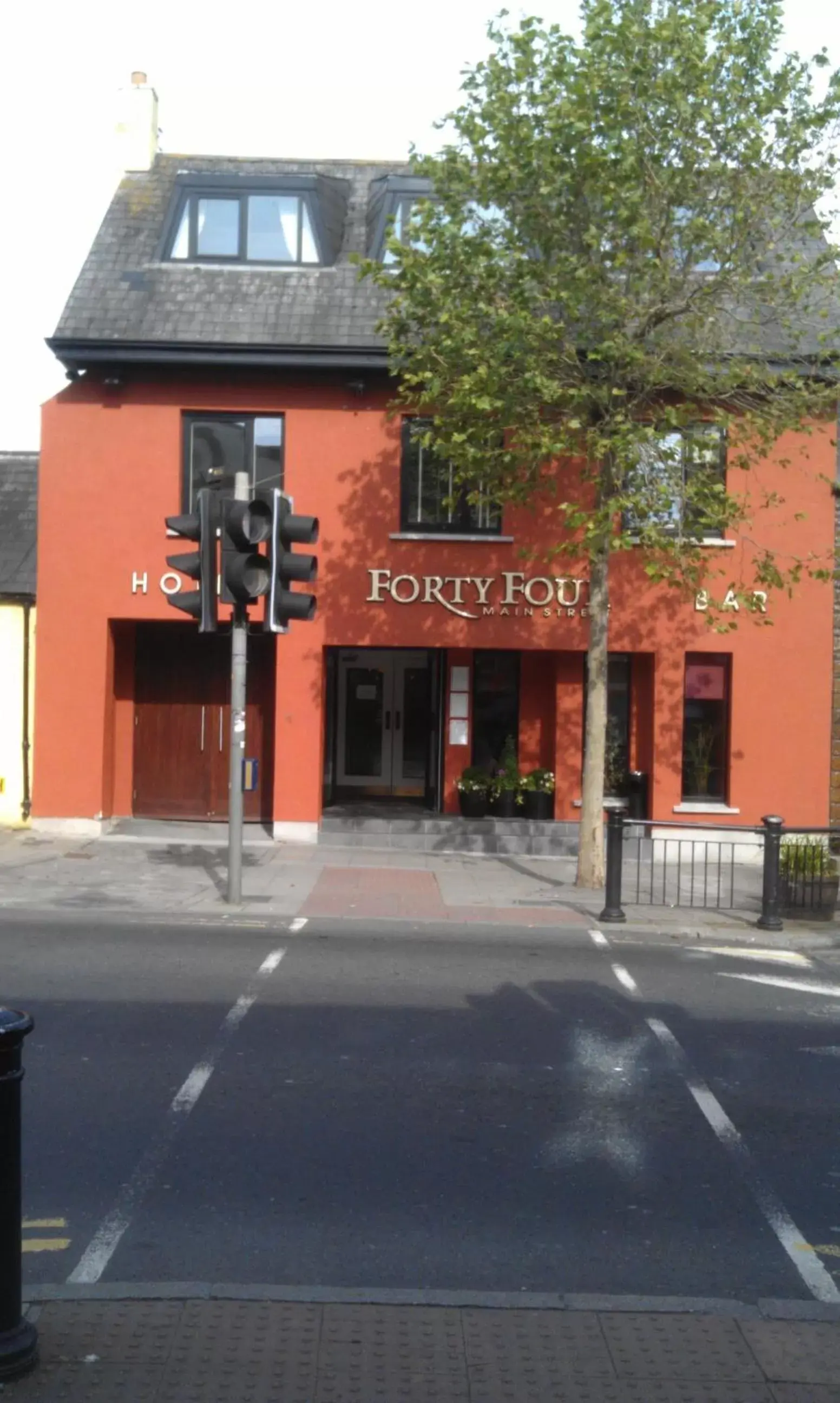 Facade/entrance, Property Building in Forty Four Main Street