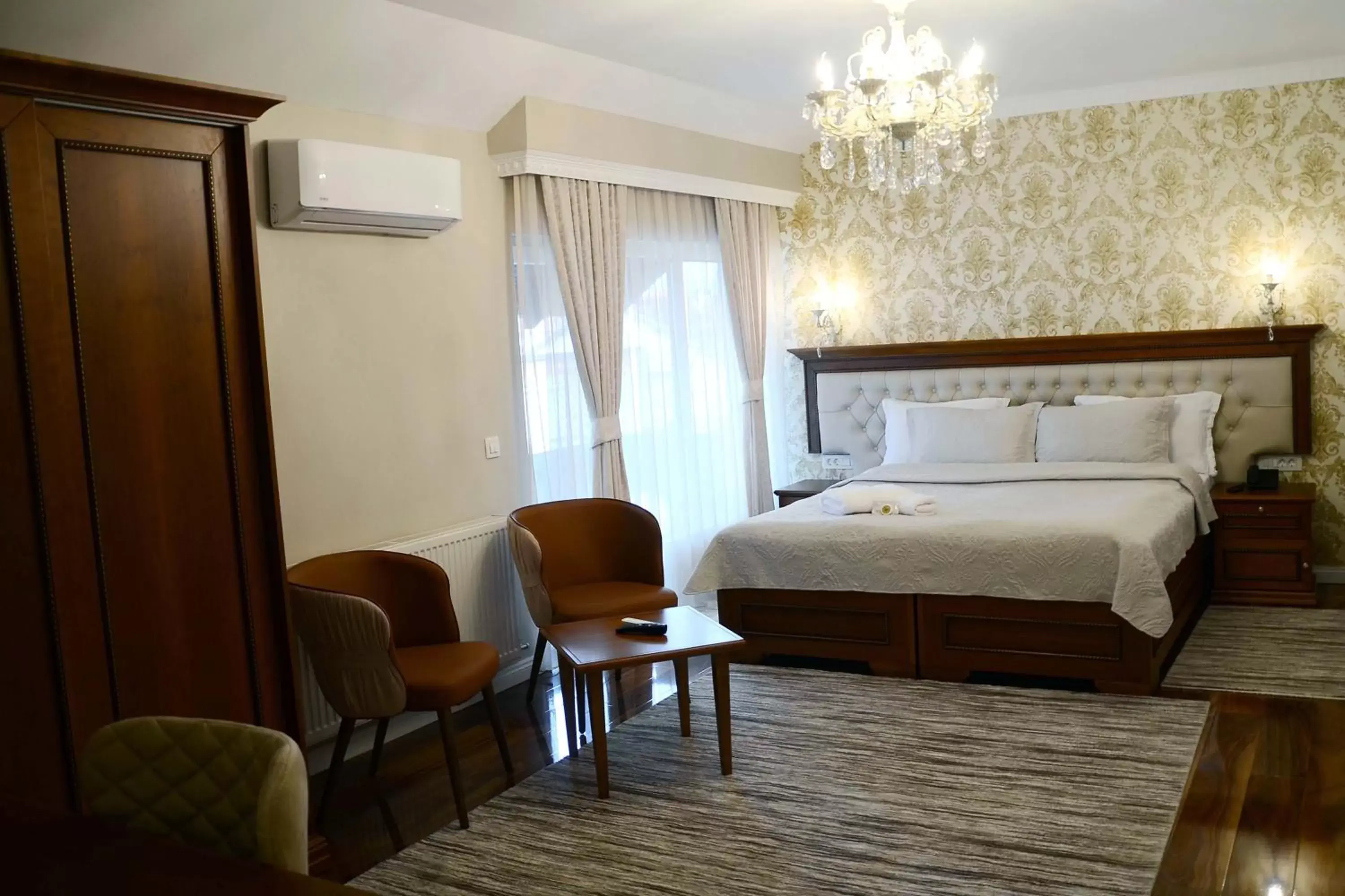 Double Room in Hotel Begolli Double Room in Hotel Begolli