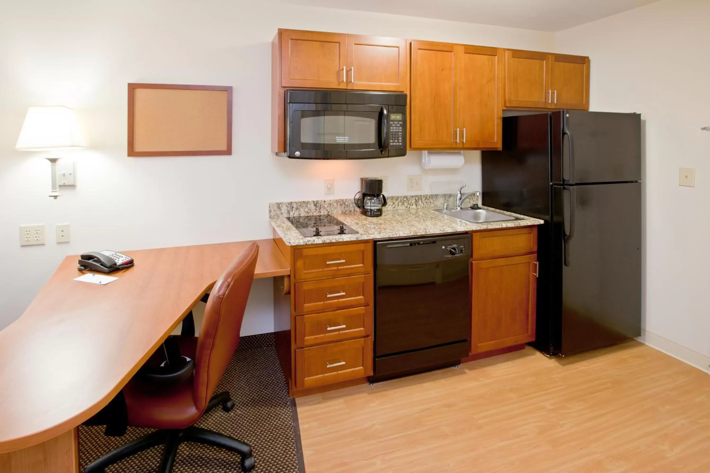 Kitchen or kitchenette, Kitchen/Kitchenette in Candlewood Suites Radcliff - Fort Knox, an IHG Hotel