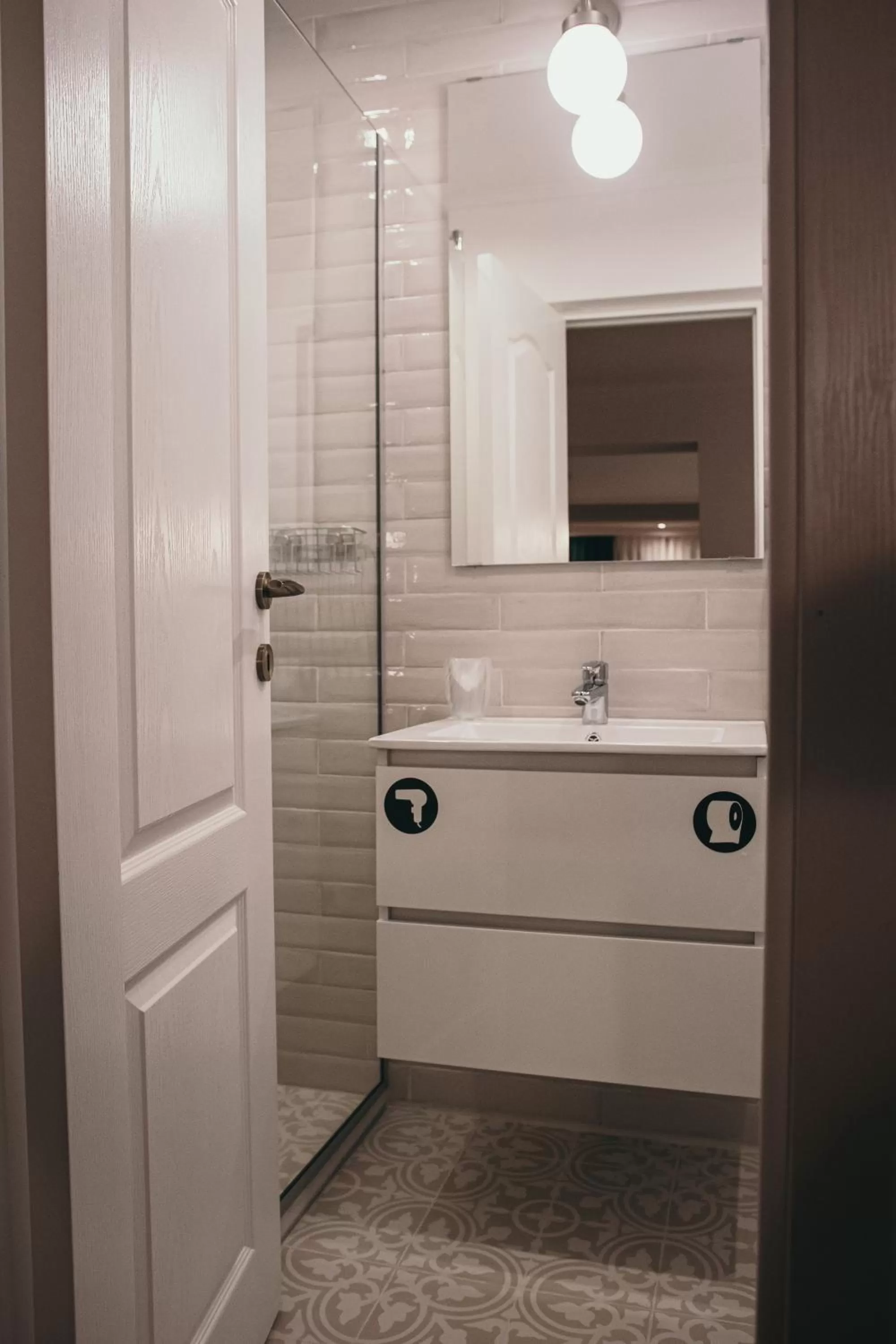 Bathroom in Nest Guesthouse