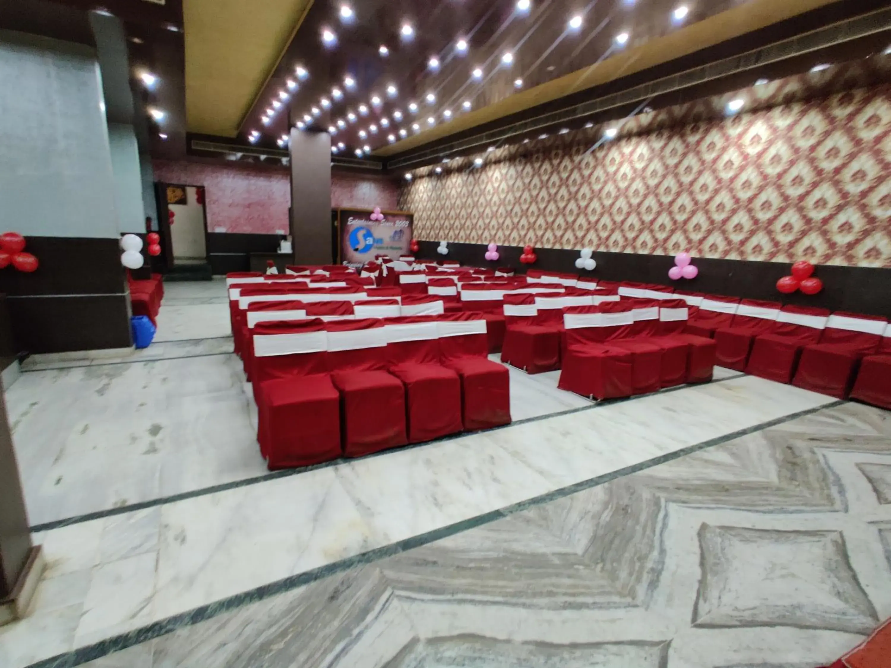 Banquet/Function facilities in Hotel Savi Regency