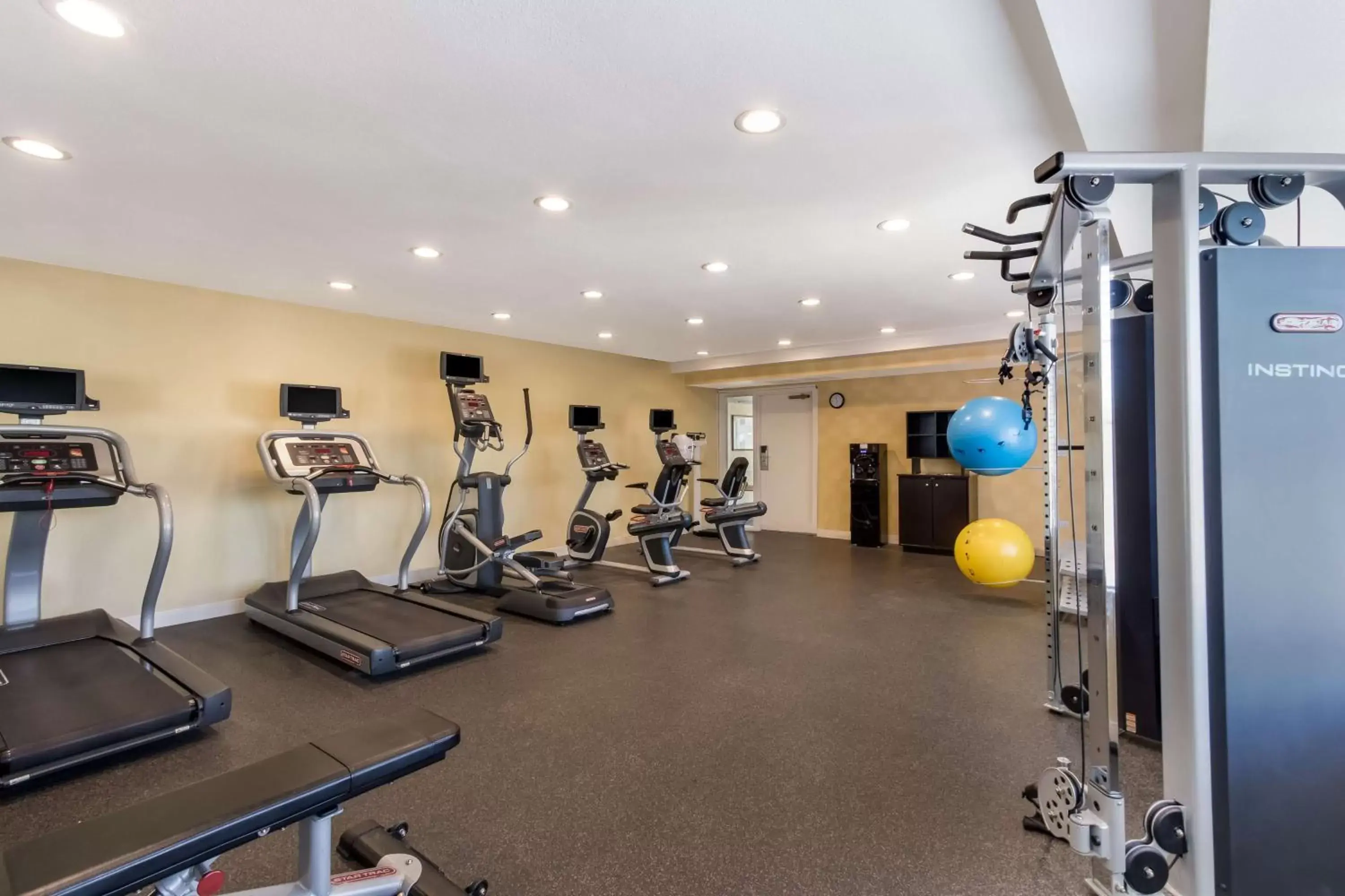 Fitness centre/facilities, Fitness Center/Facilities in SureStay Plus Hotel by Best Western Tempe University
