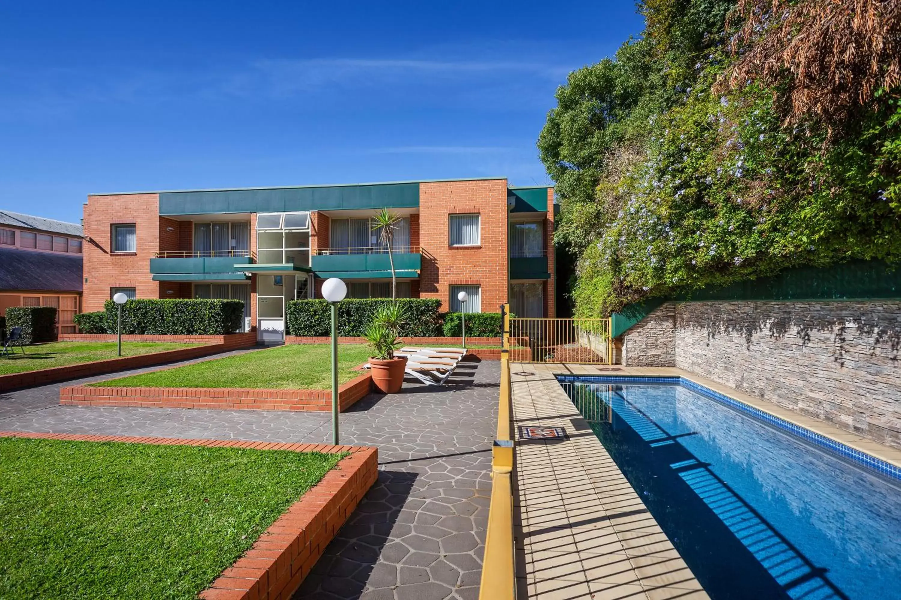 Property building, Swimming Pool in APX Parramatta