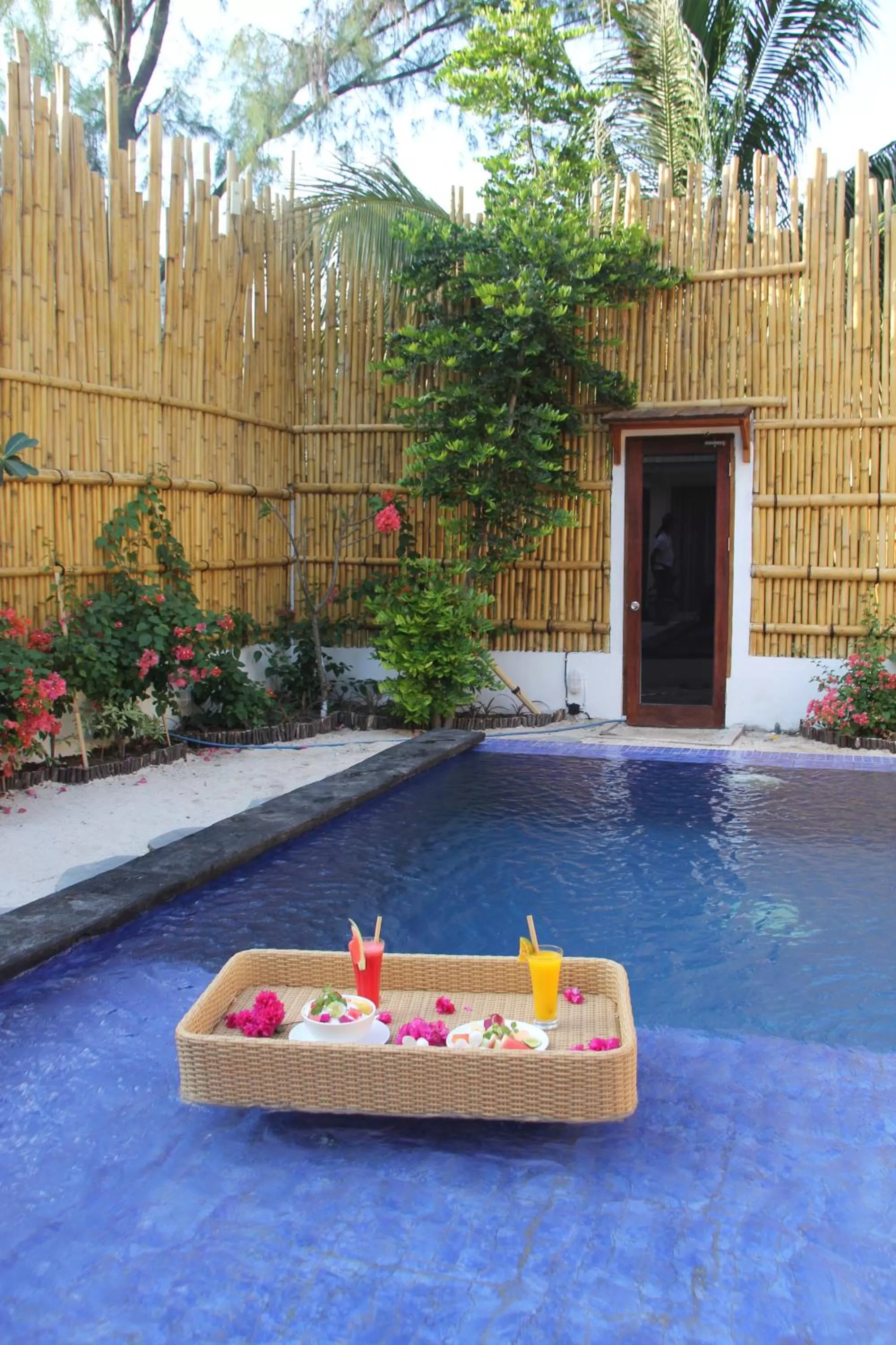 Swimming pool in Seri Resort Gili Meno - Adults Only