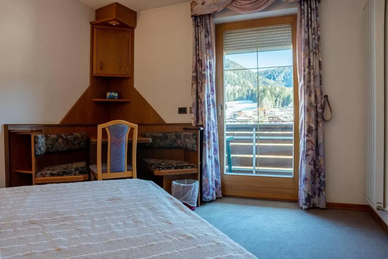 Bedroom, Bed in Smy Koflerhof Wellness & Spa Dolomiti