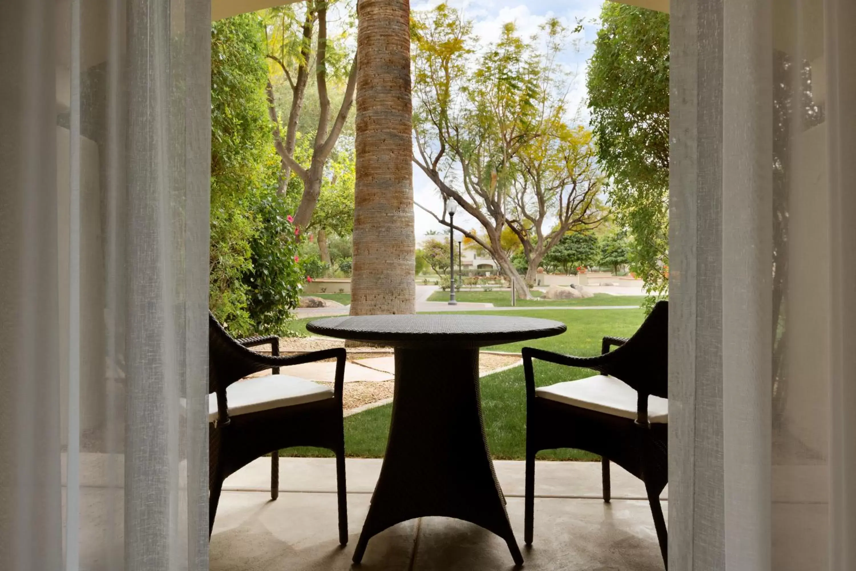 Patio in Fairmont Scottsdale Princess