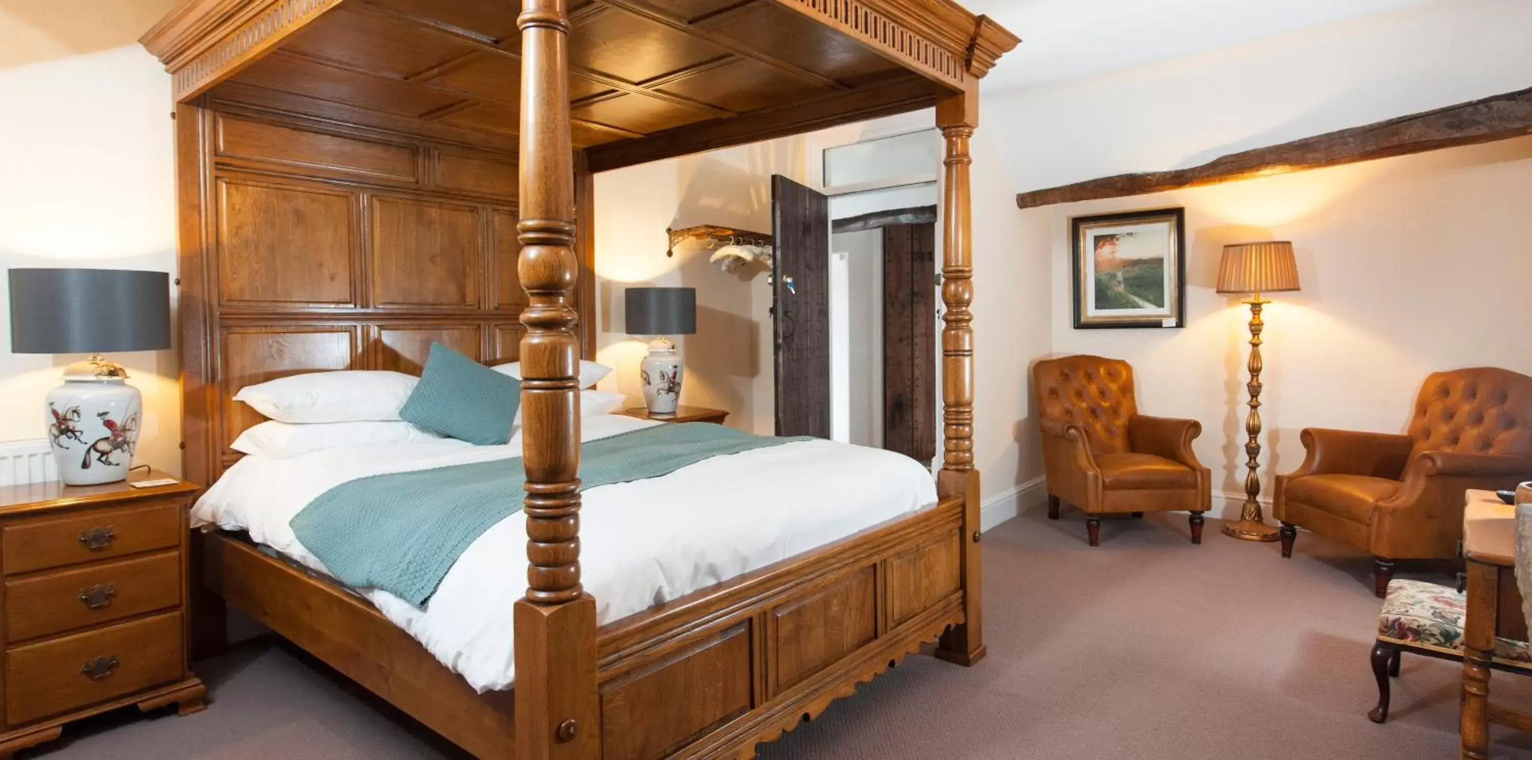 Photo of the whole room, Bed in The Old Hall Inn