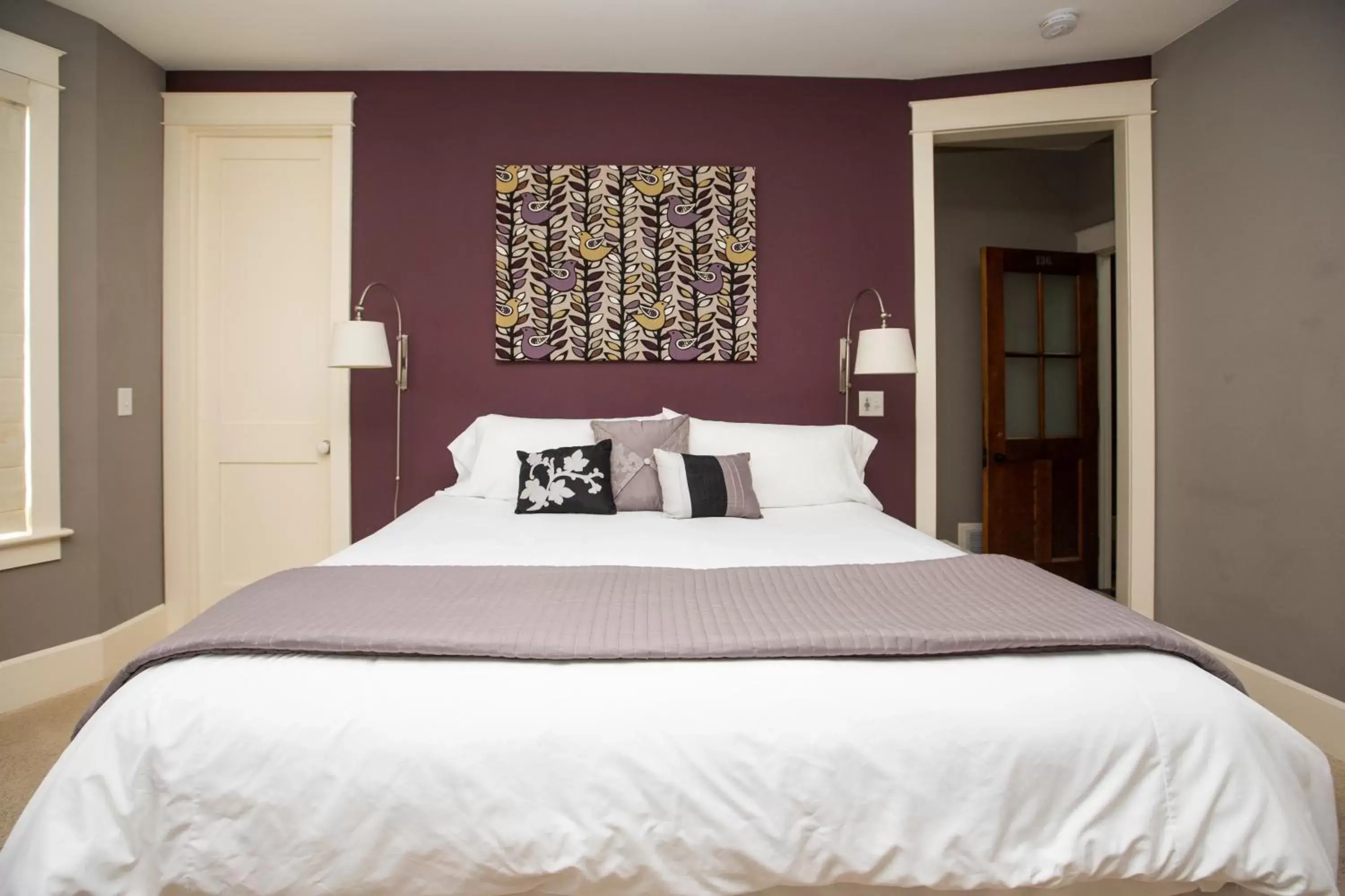 Bedroom, Bed in South Main Residences by Surf Hotel