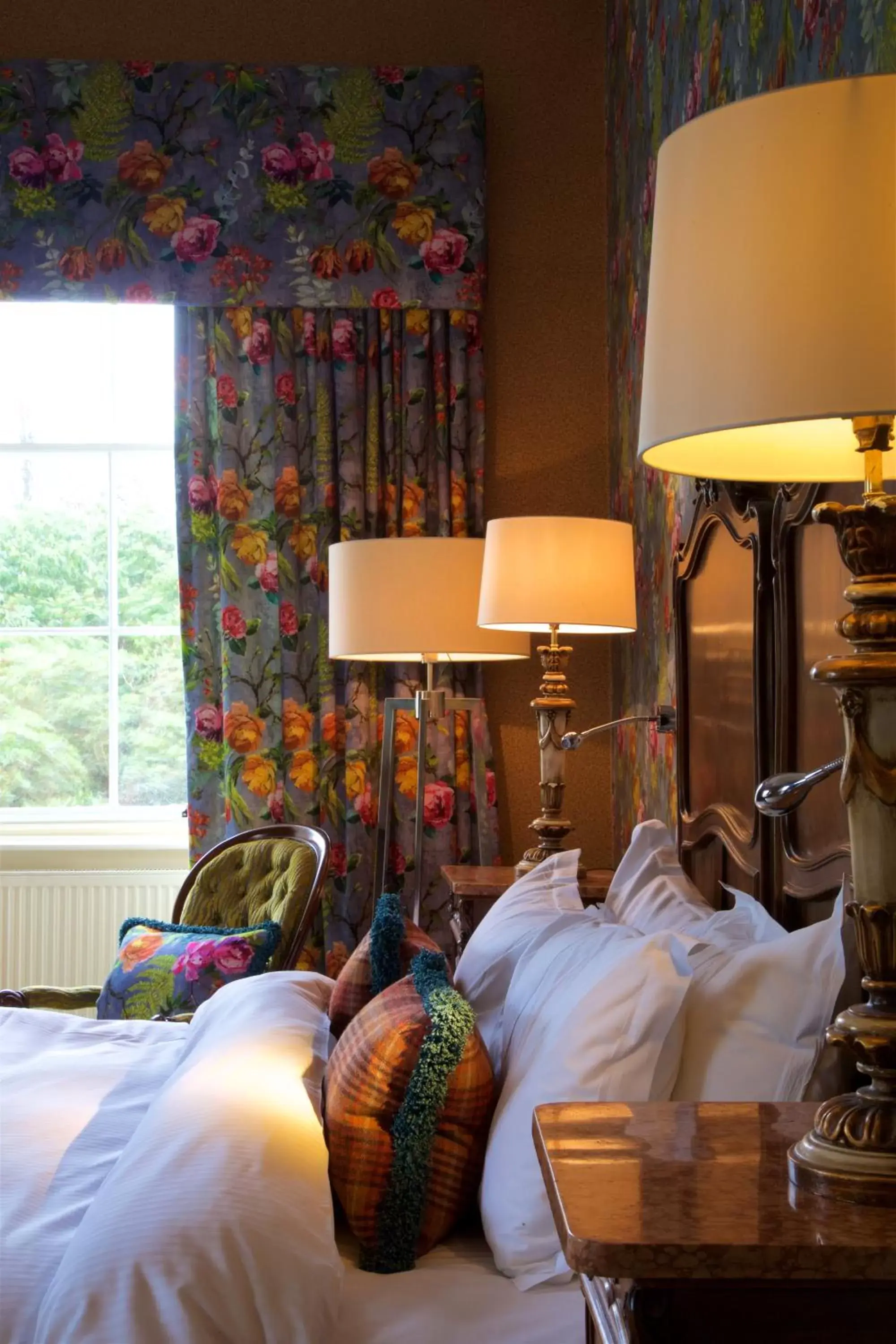 Photo of the whole room, Bed in Storrs Hall Hotel