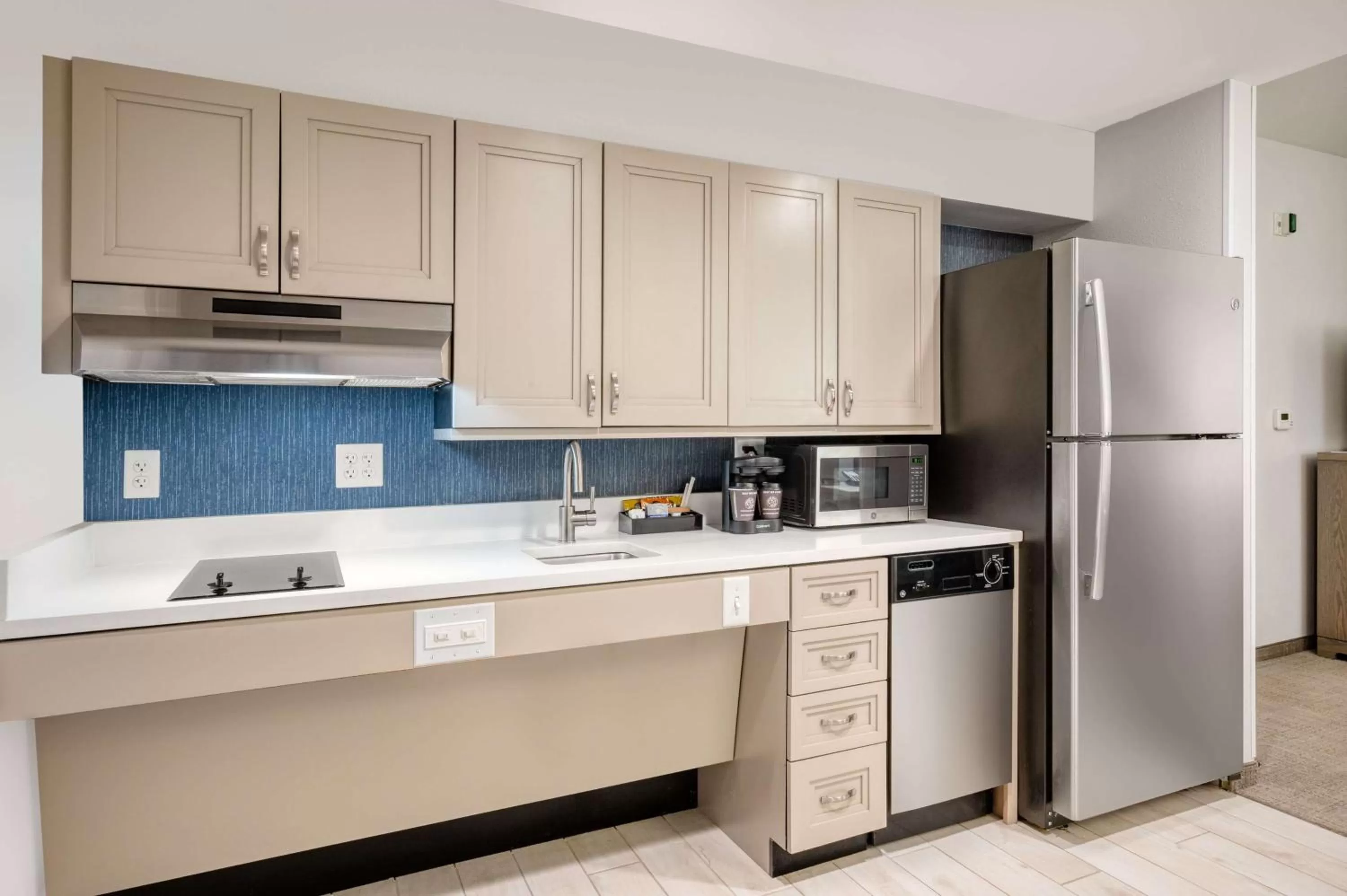 Kitchen or kitchenette in Homewood Suites By Hilton Worcester