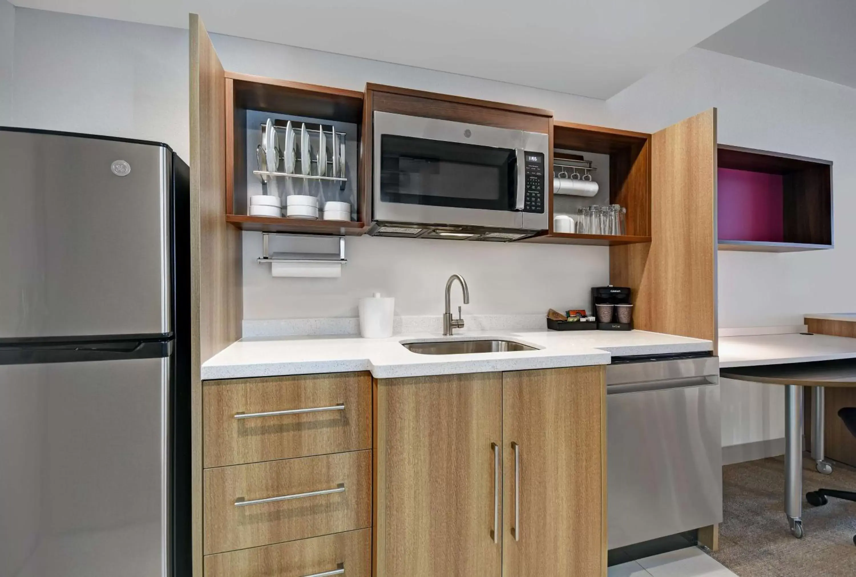 Other, Kitchen/Kitchenette in Home2 Suites By Hilton Utica, Ny