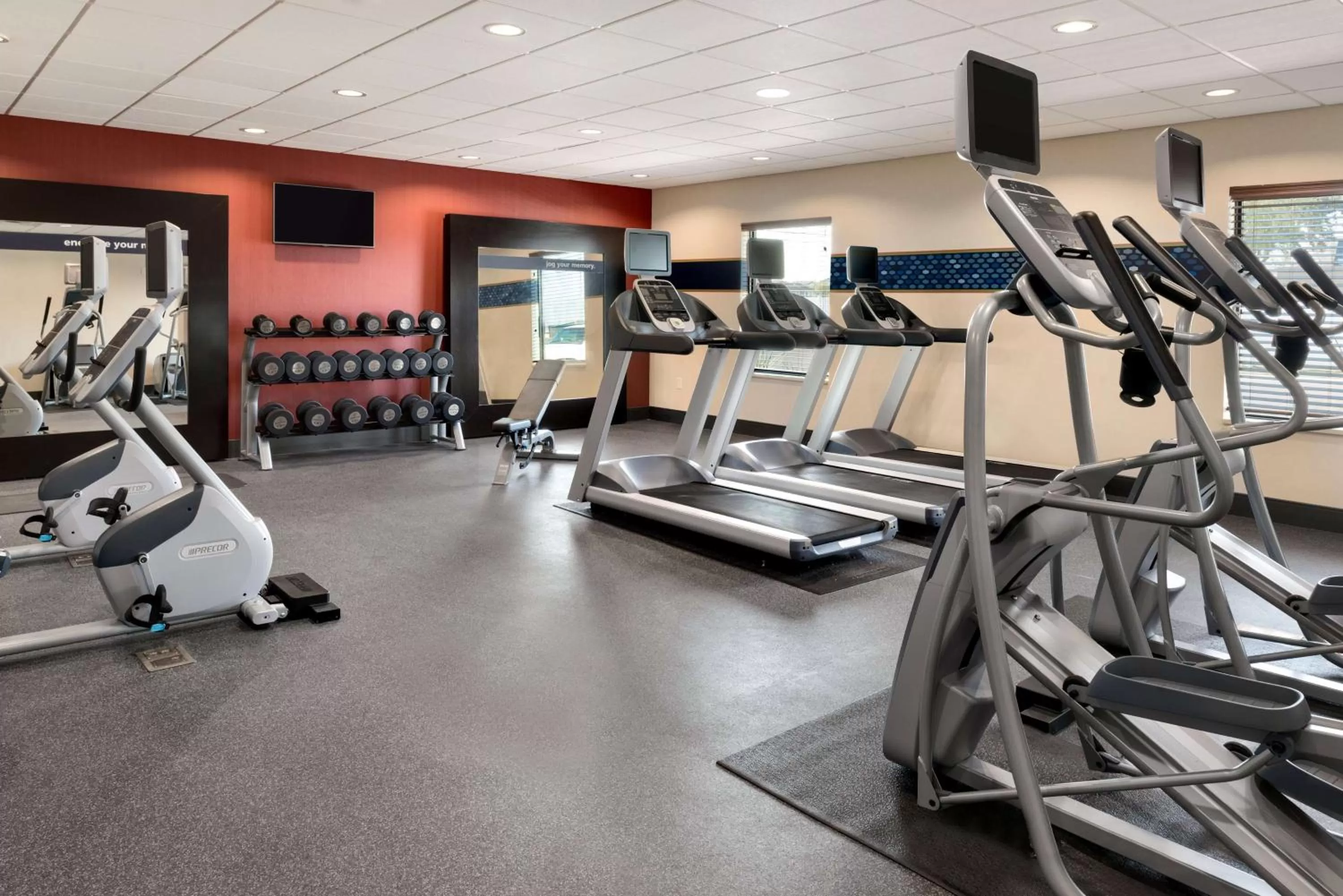 Fitness centre/facilities in Hampton Inn & Suites Corpus Christi, TX