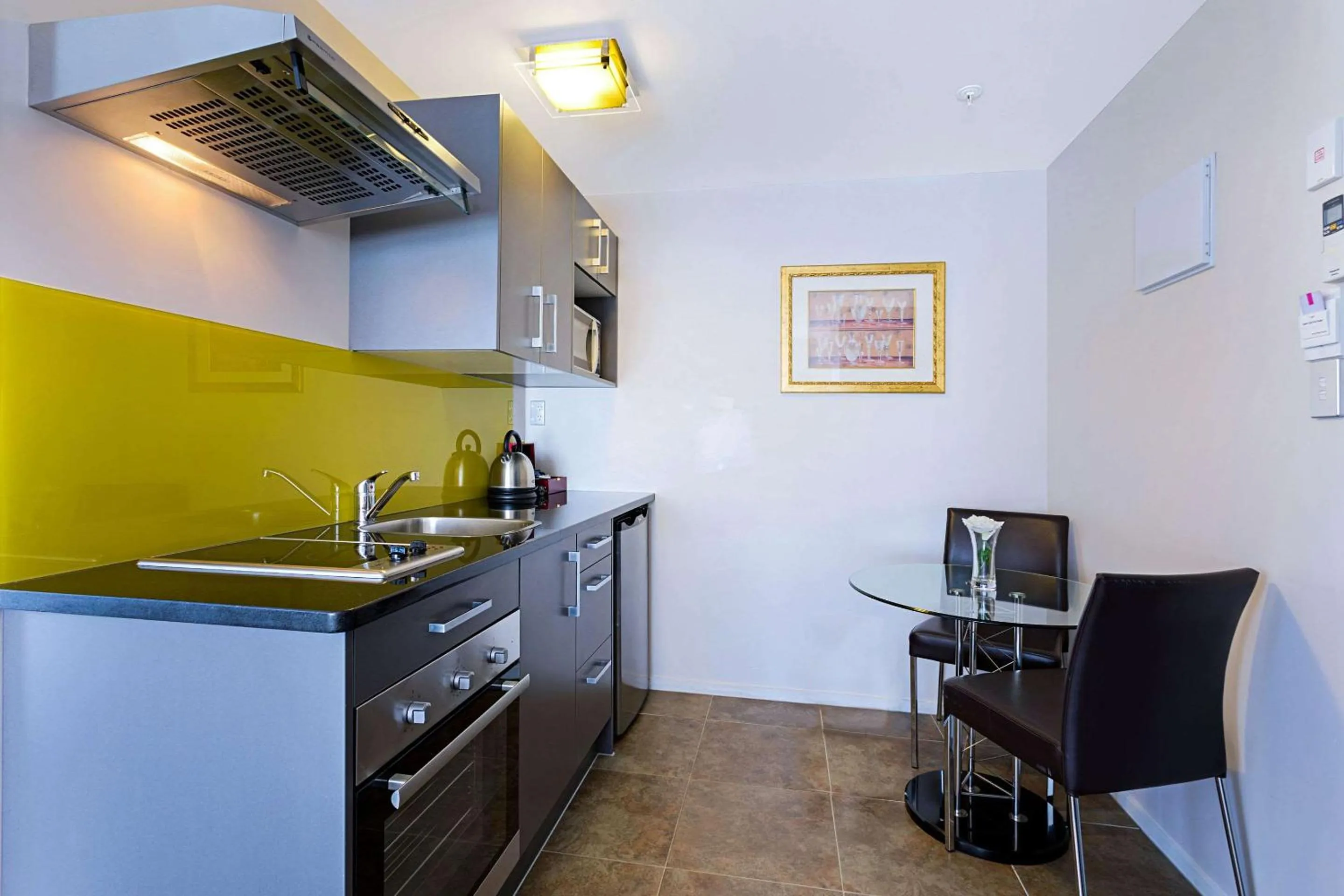 Photo of the whole room in Alexander Inn