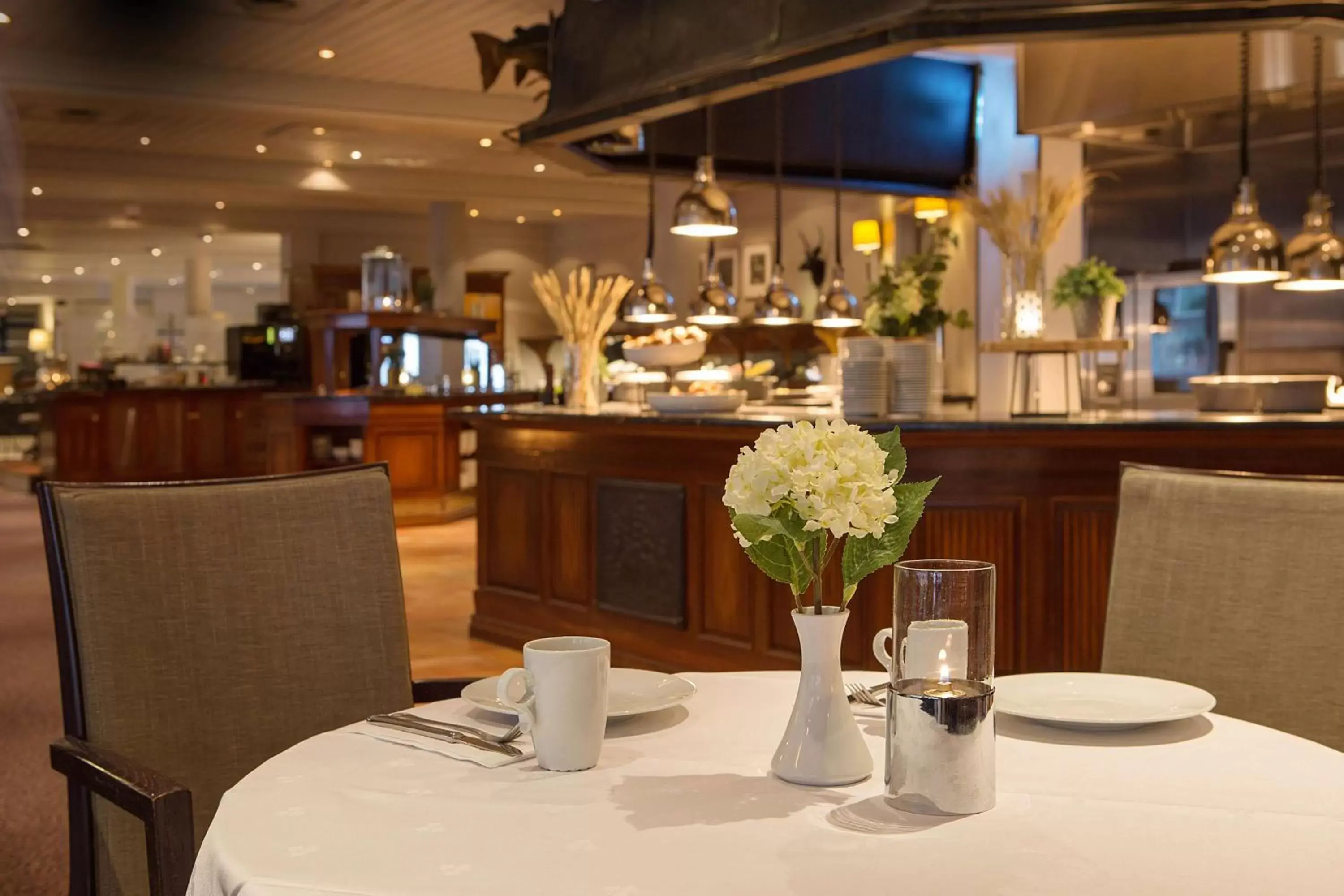 Restaurant/Places to Eat in Scandic Sunnfjord Hotel & Spa