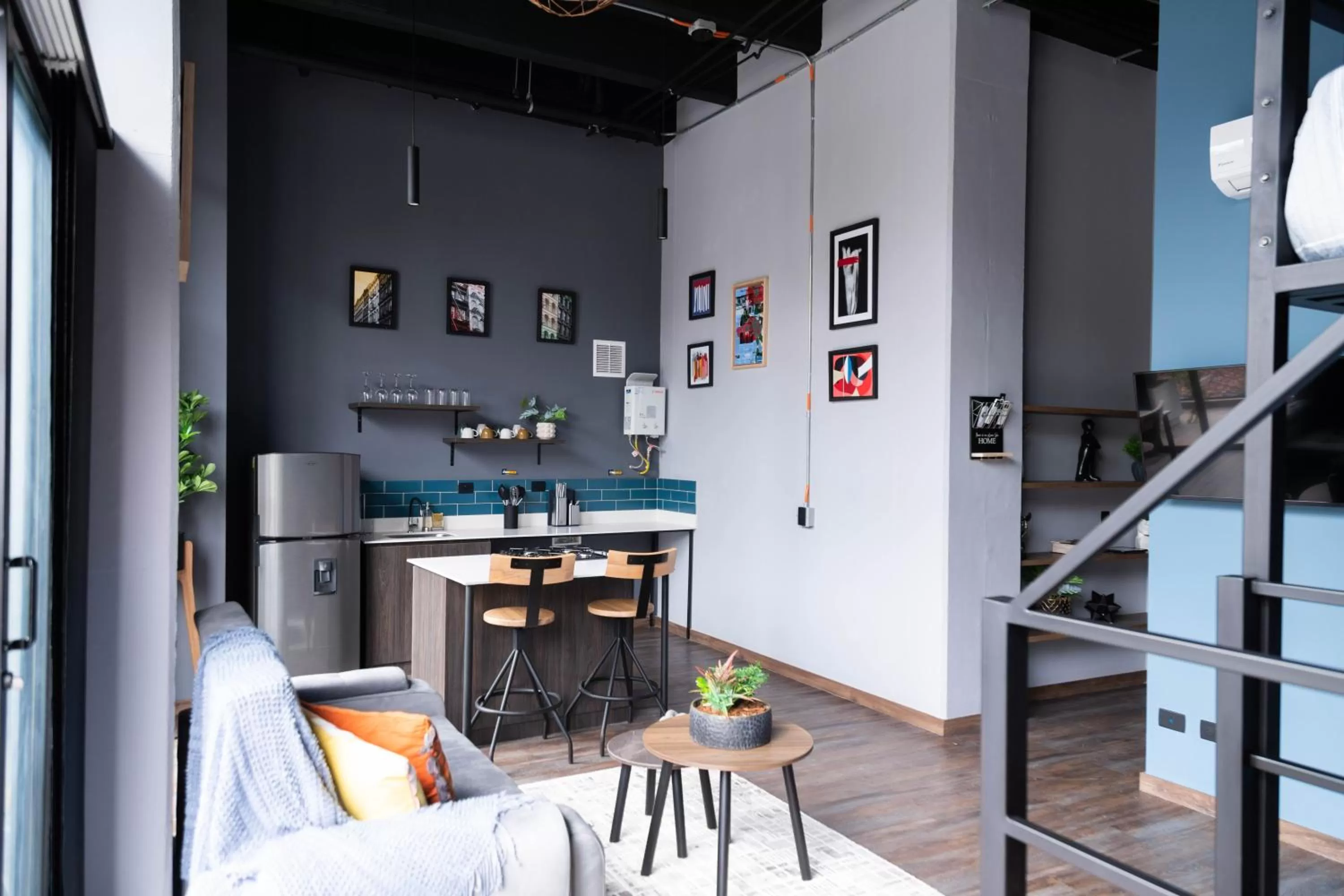 Kitchen or kitchenette in Royal Living Poblado