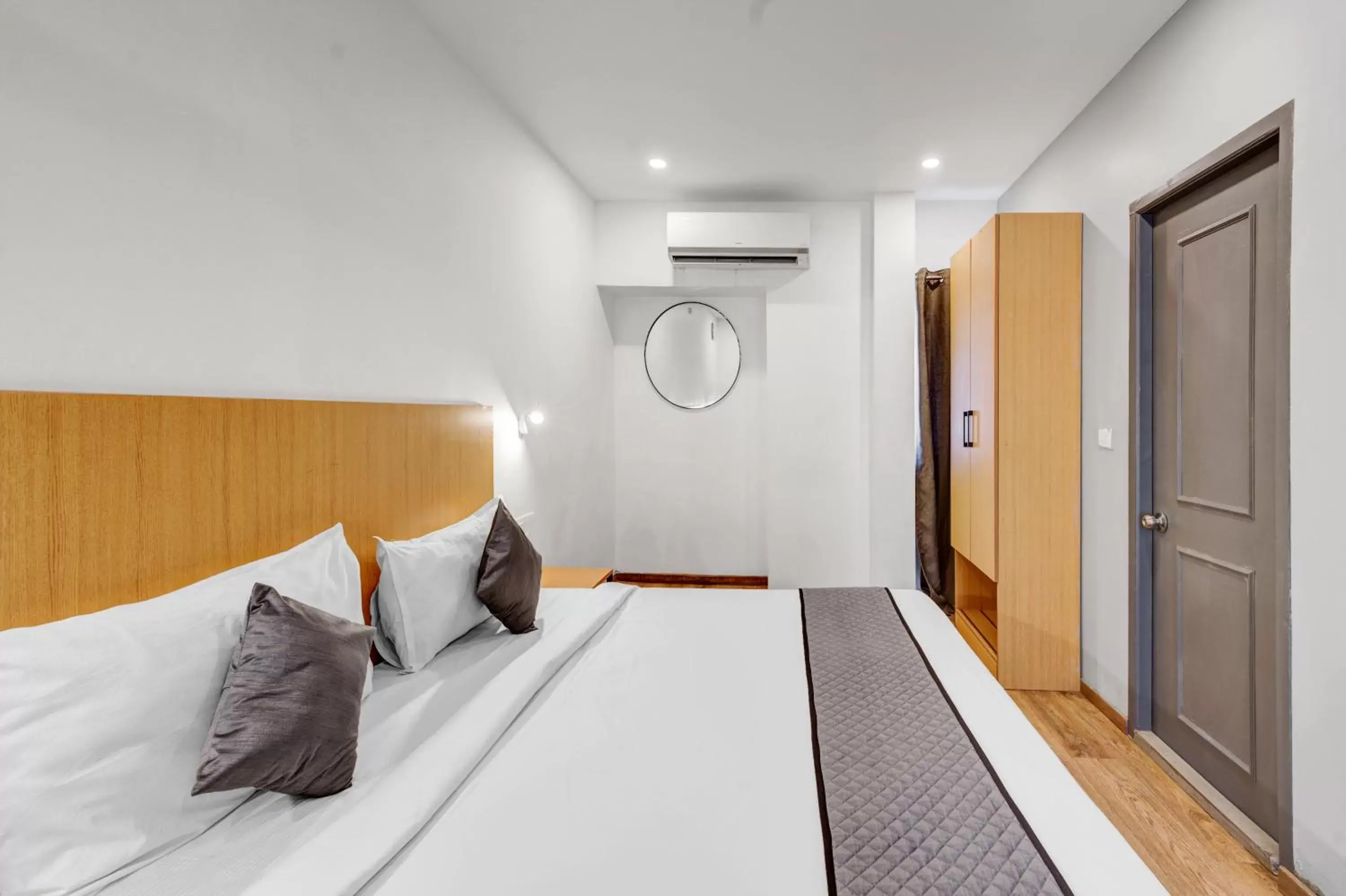 Bed in UPAR Hotels Uthandi, ECR Bed in UPAR Hotels Uthandi, ECR