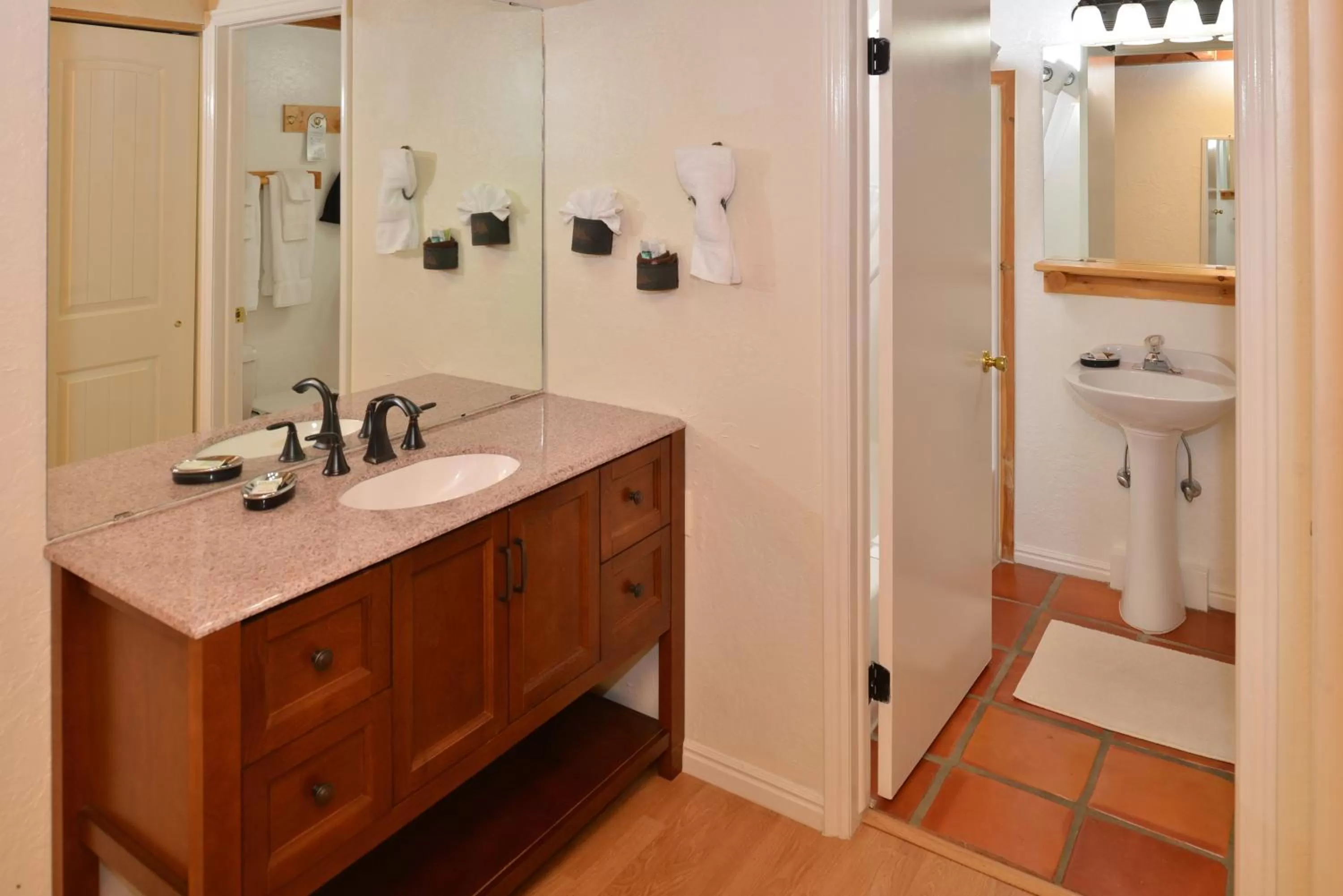 Bathroom in The Boulder Creek Lodge