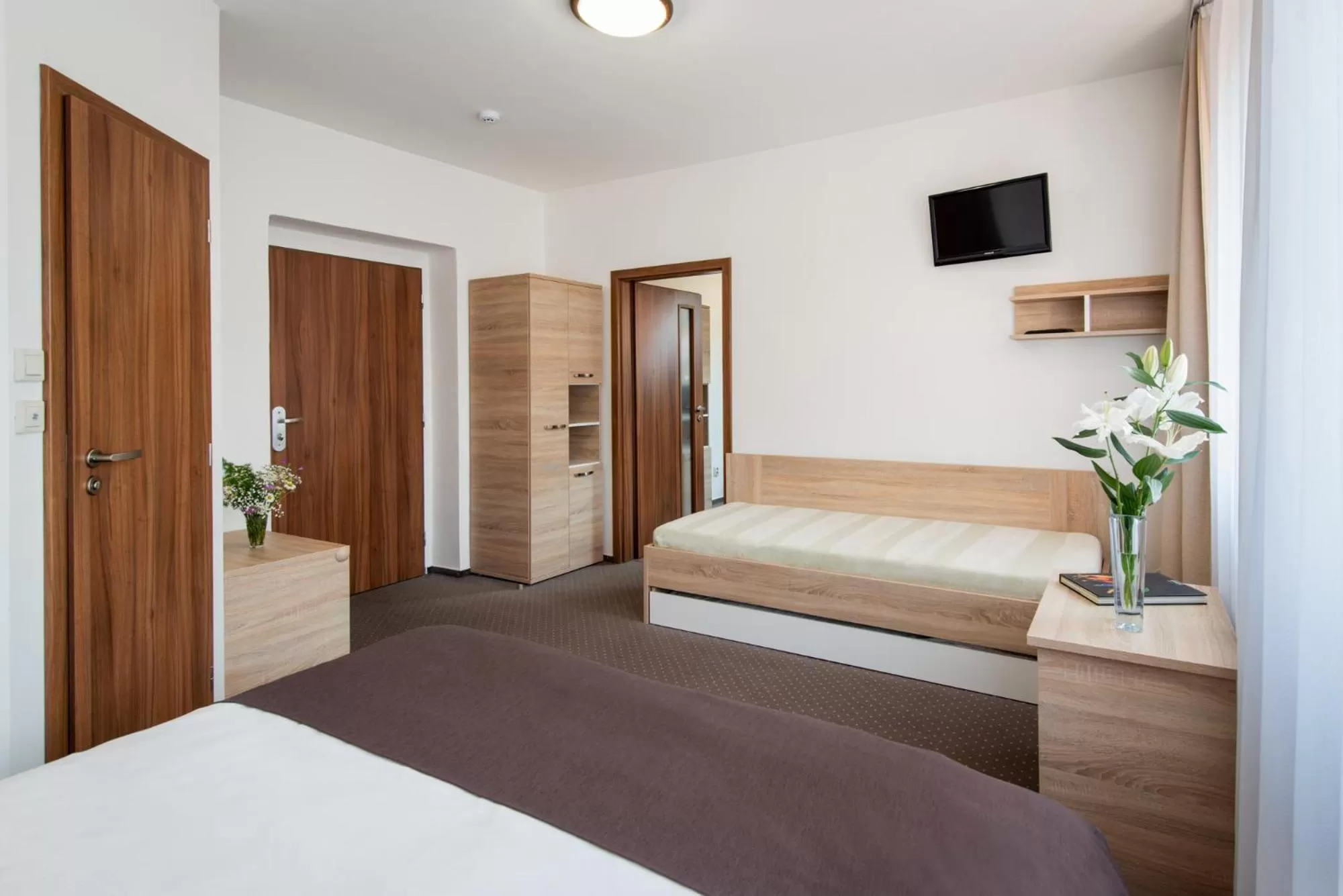 Photo of the whole room, Bed in Hotel Bon