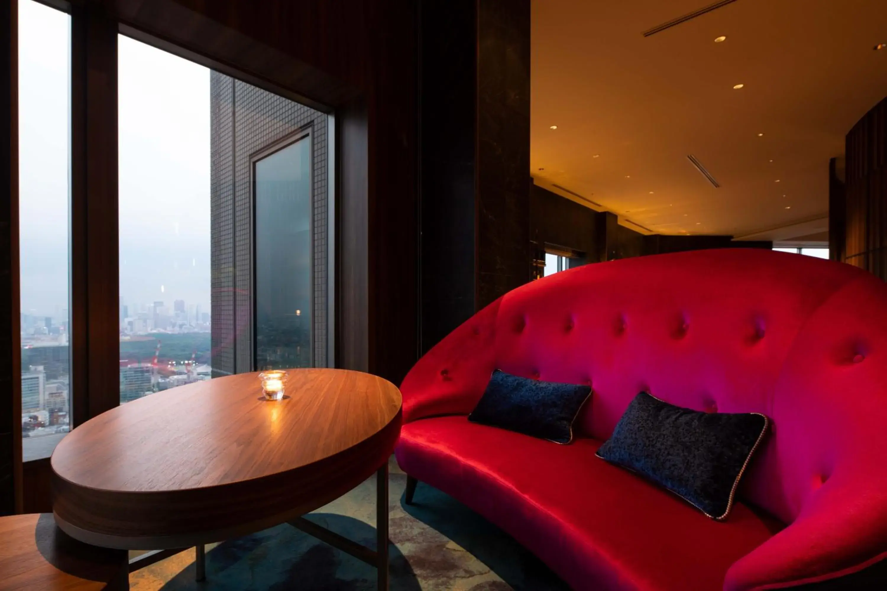 Lounge or bar, Seating Area in Cerulean Tower Tokyu Hotel, A Pan Pacific Partner Hotel