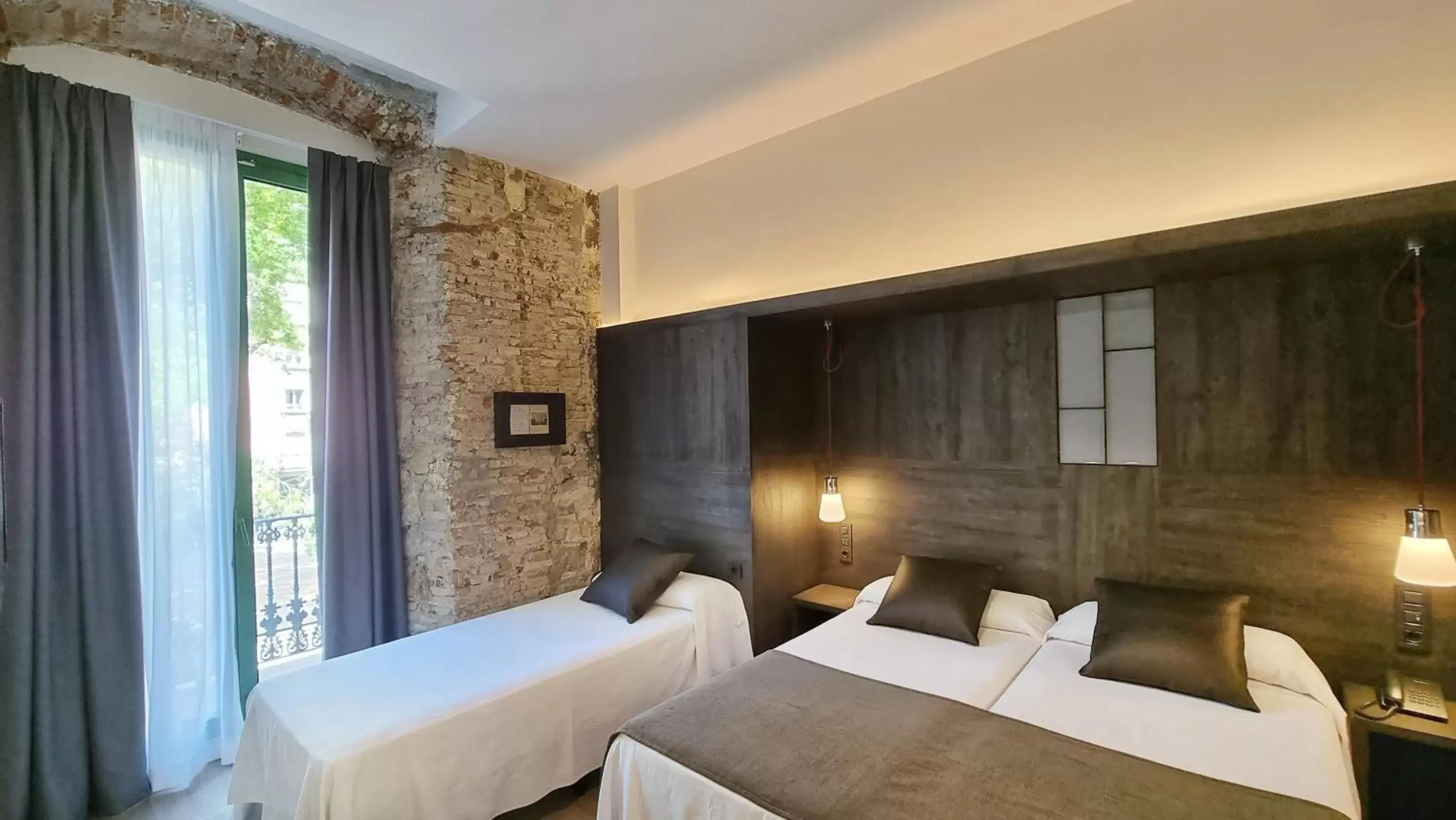 Bedroom, Bed in Hotel Sant Agustí