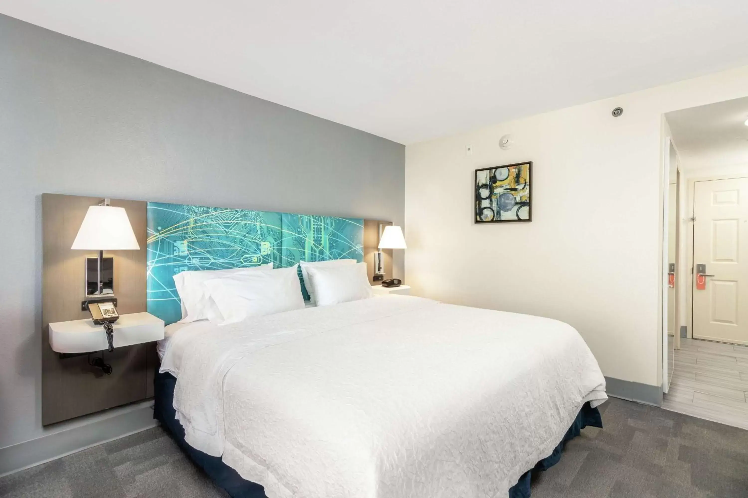 Photo of the whole room, Bed in Hampton Inn Daytona Shores-Oceanfront