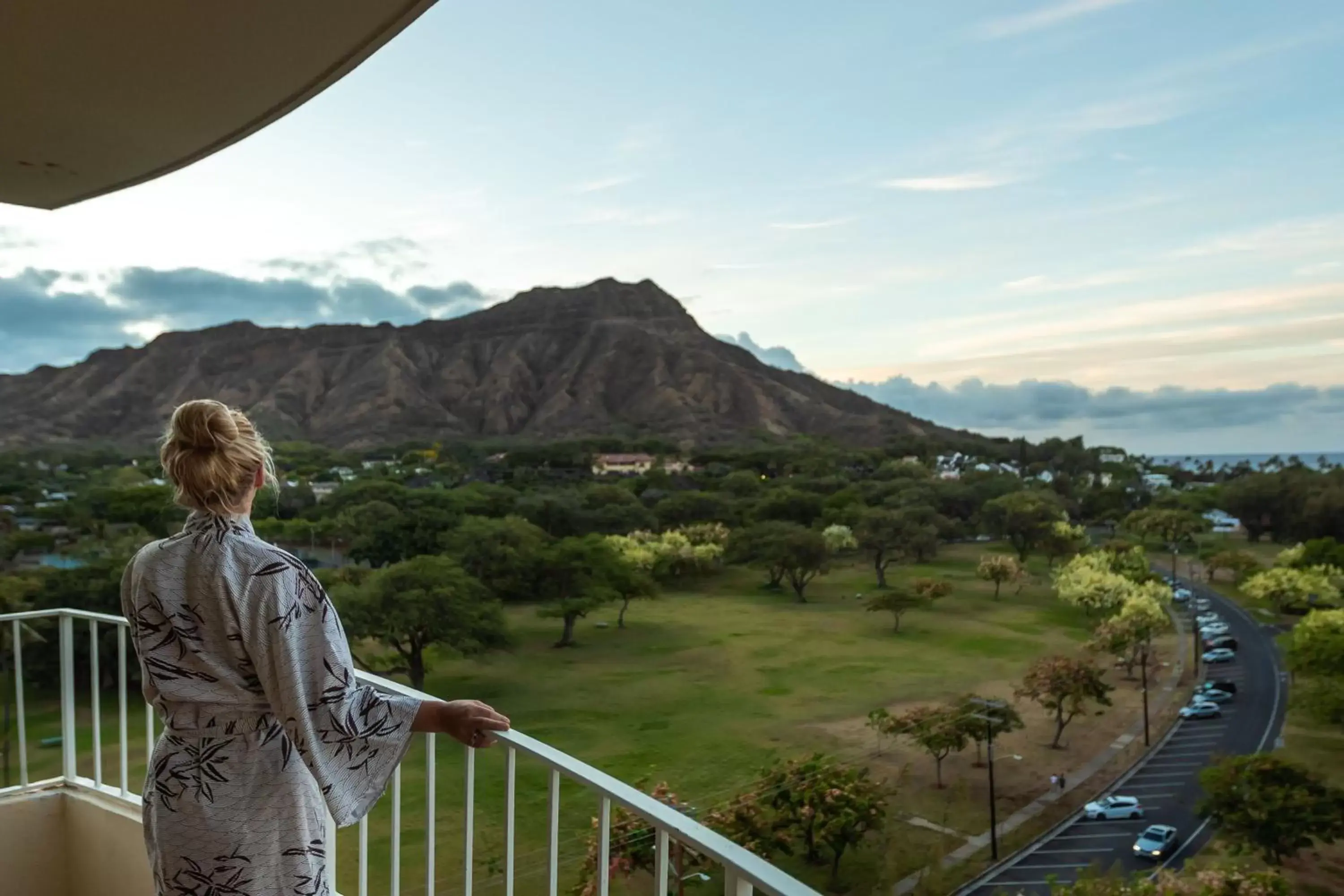 Property building in Lotus Honolulu at Diamond Head