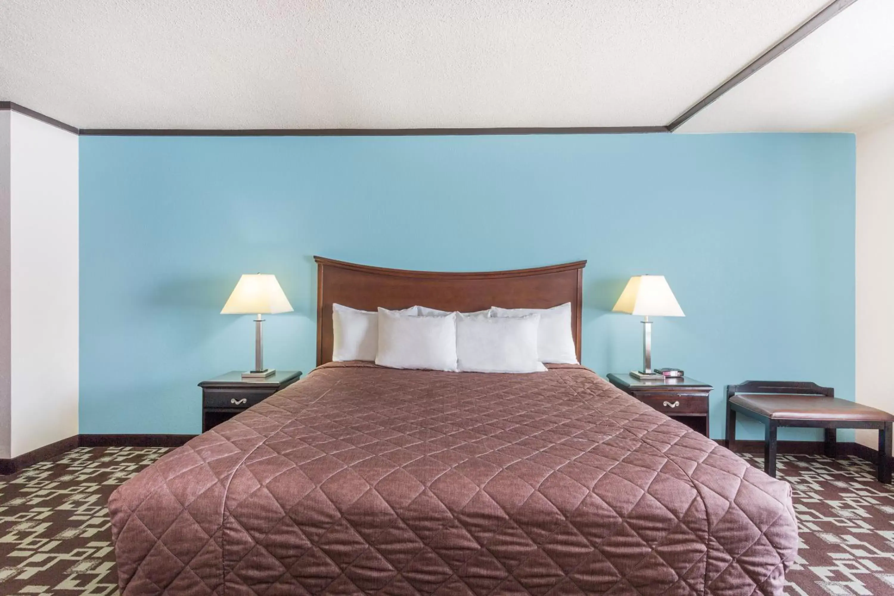 Bed in Super 8 by Wyndham Daleville/Roanoke