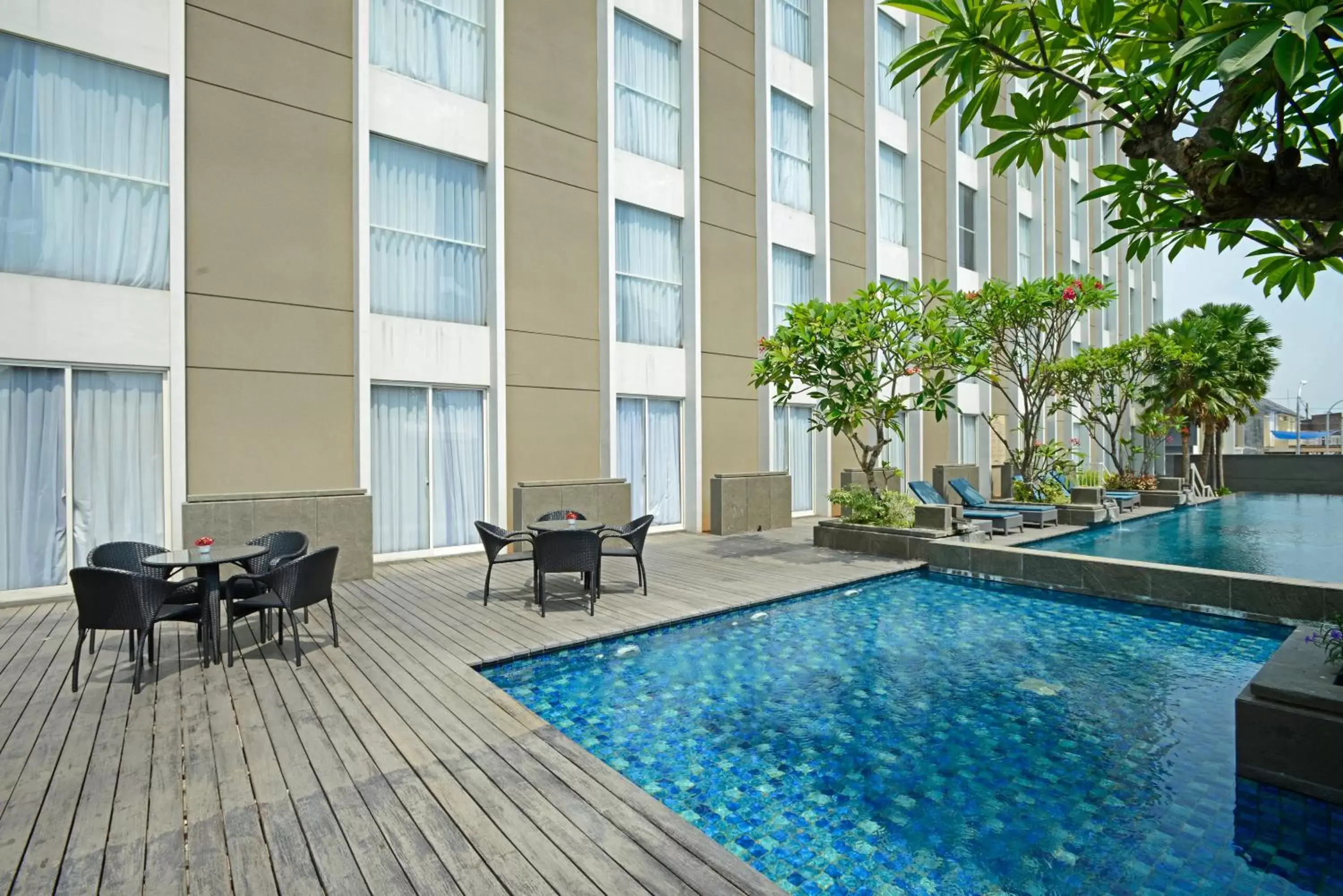 Swimming Pool in Premier Place Surabaya Airport